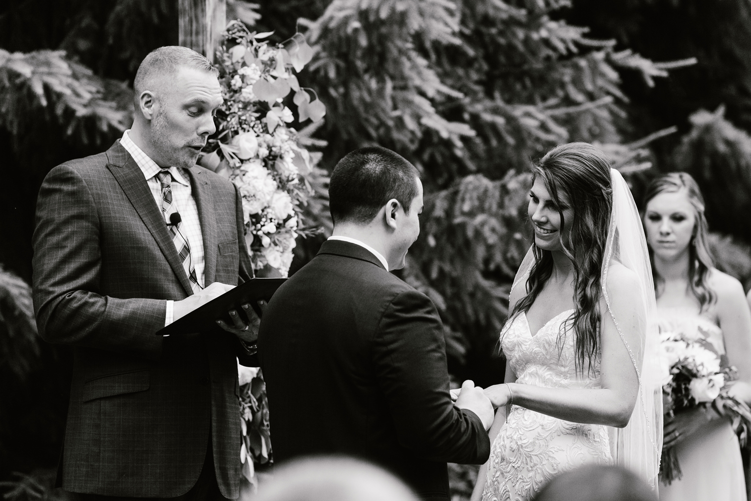ravines-golf-club-wedding (132).jpg
