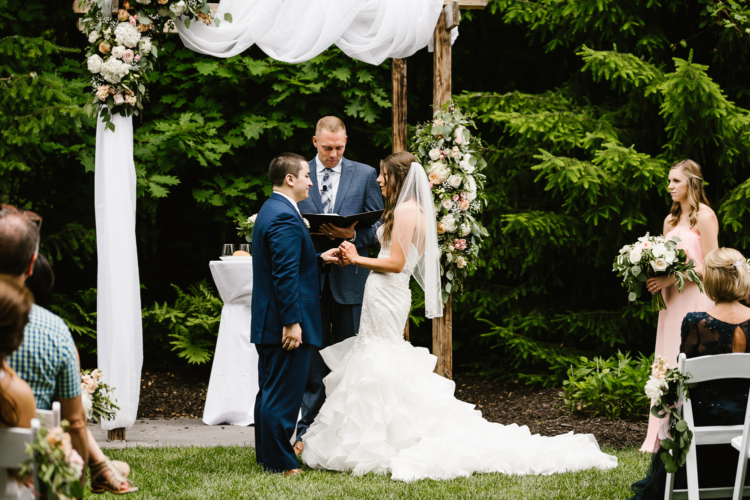 ravines-golf-club-wedding (133).jpg