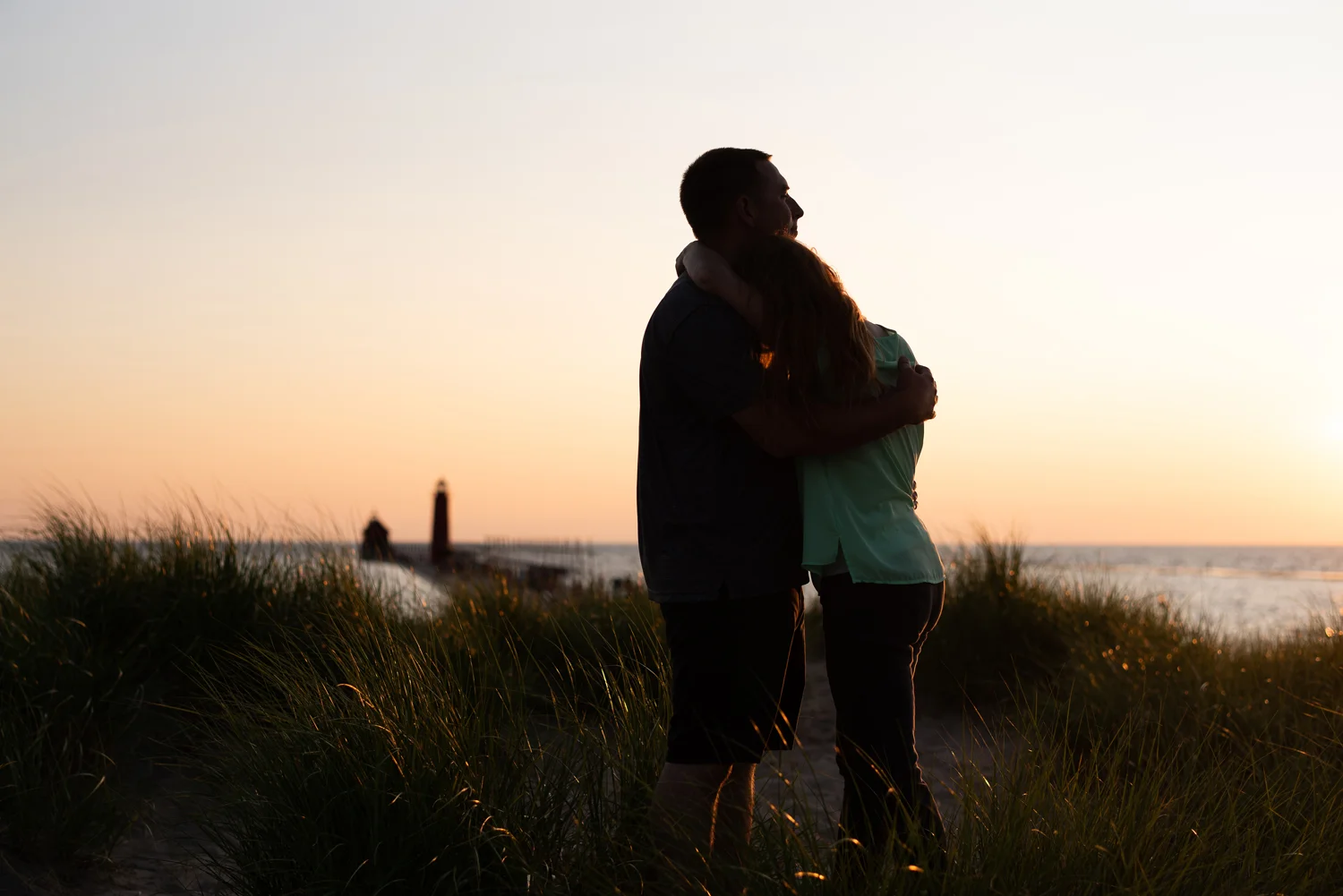 grand-haven-michigan-engagement-session (100).jpg