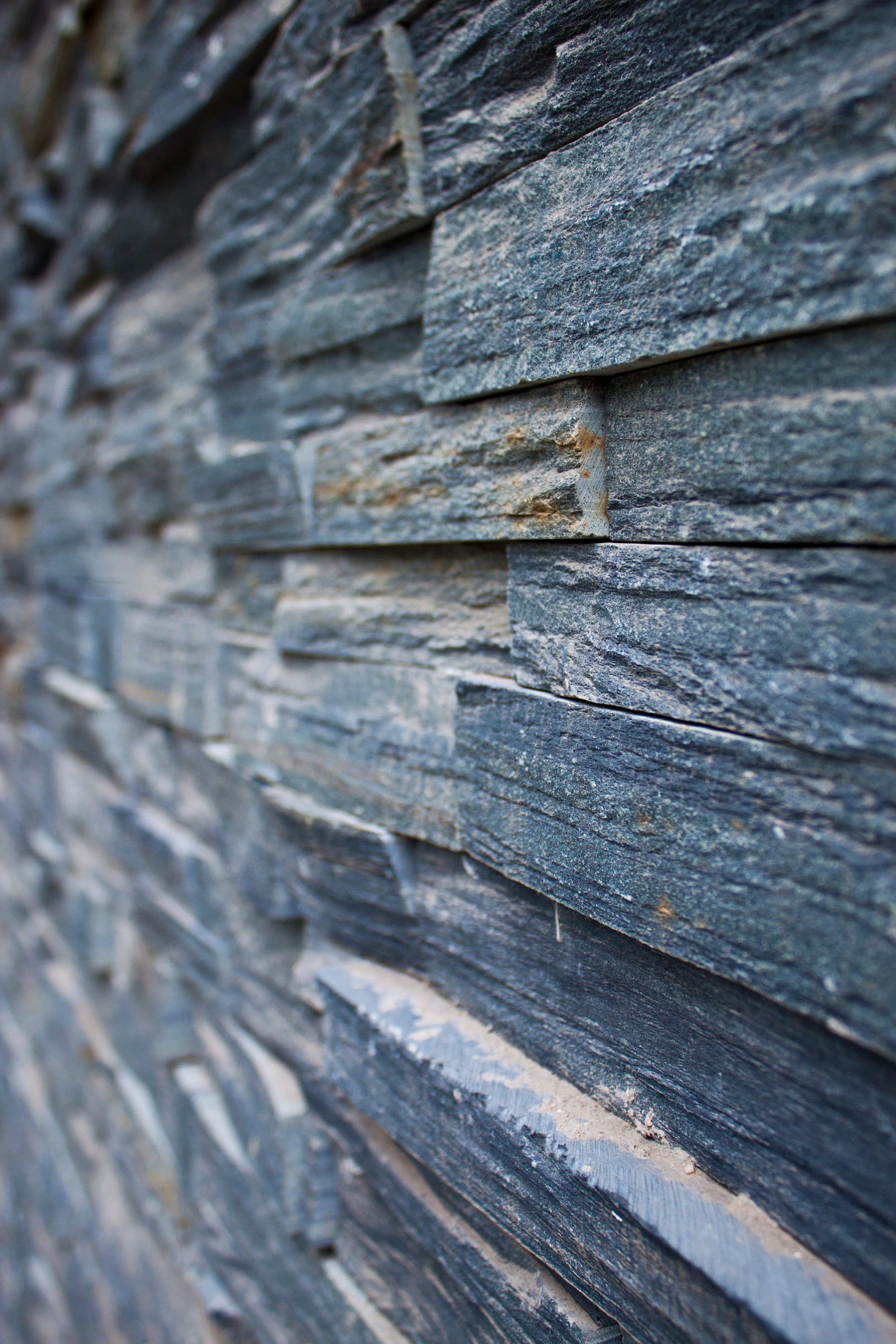 The Advantages of Using Bluestone Pavers in Hudson Valley, NY, Hardscape Projects