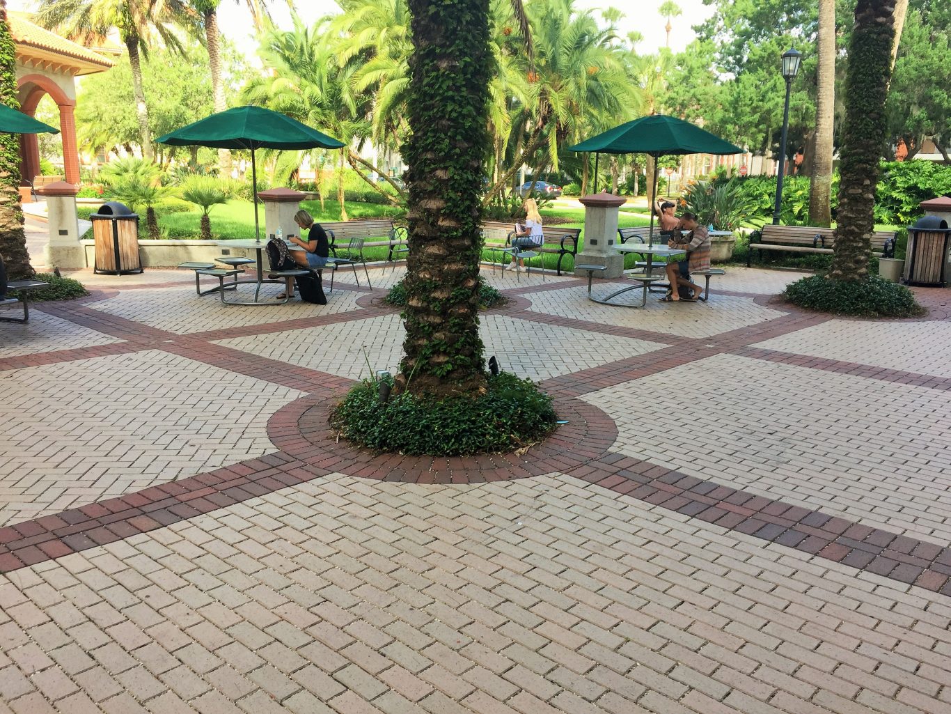 Flagler-Plaza2-web-1366x1025.jpg