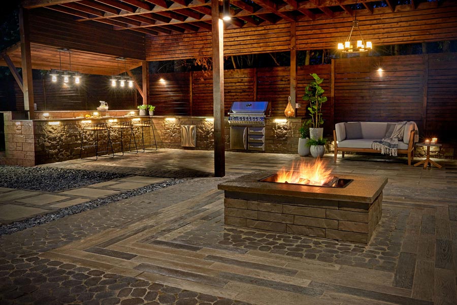 landscaping_by_space_outdoor_kitchen_firepit.jpg