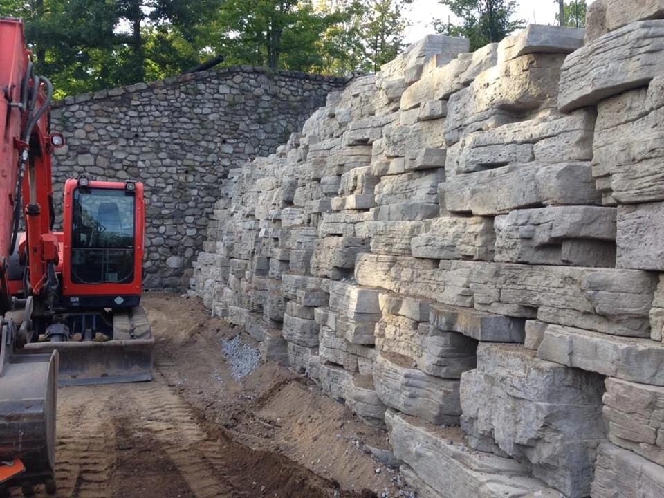 Innovative Retaining Wall Blocks: Features for Enhanced Drainage in Bergen County, NJ