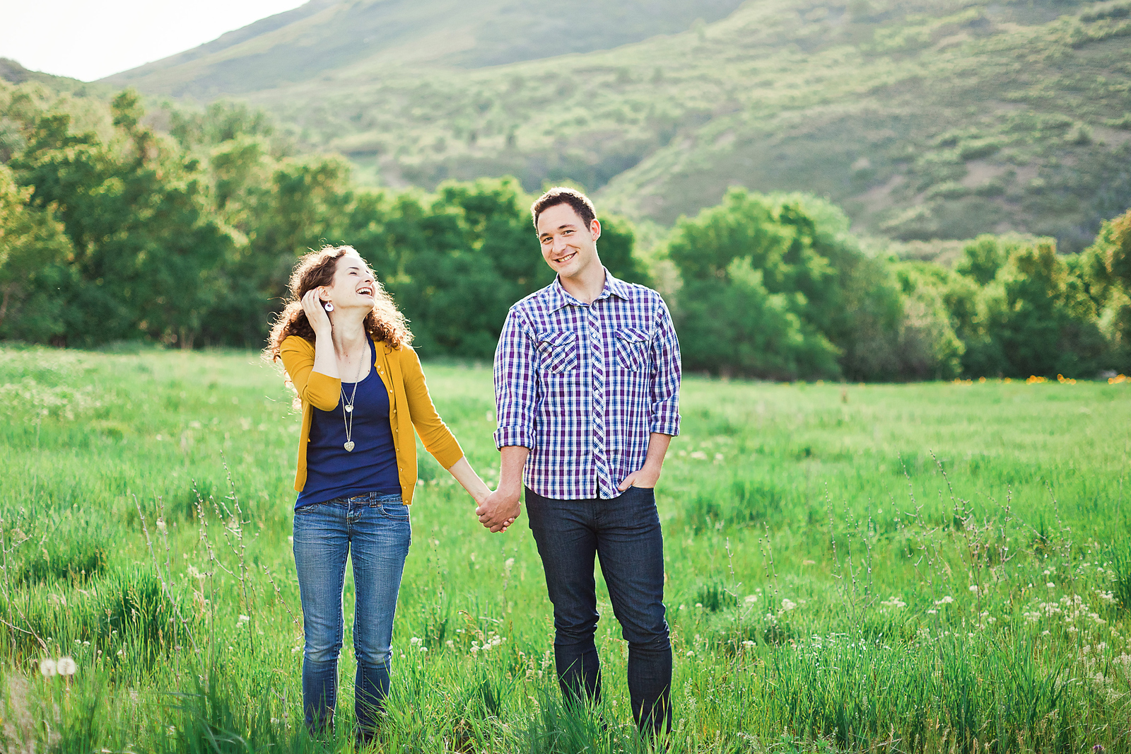 wildflower_engagement_pictures_001.jpg