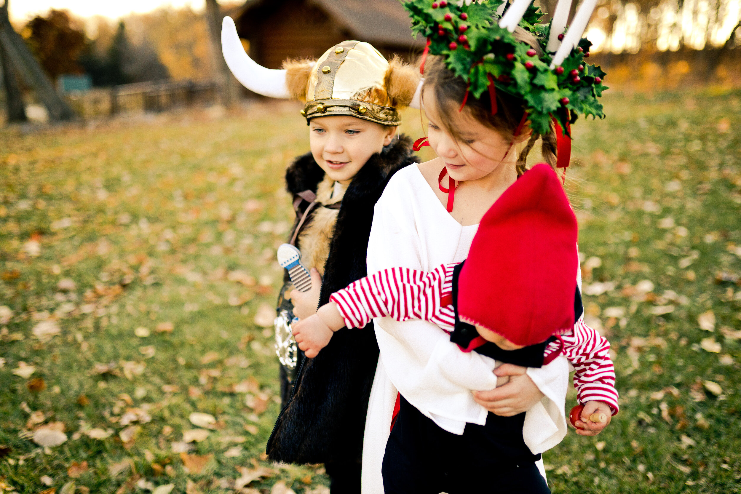 scandinavian_halloween_costumes_015.jpg