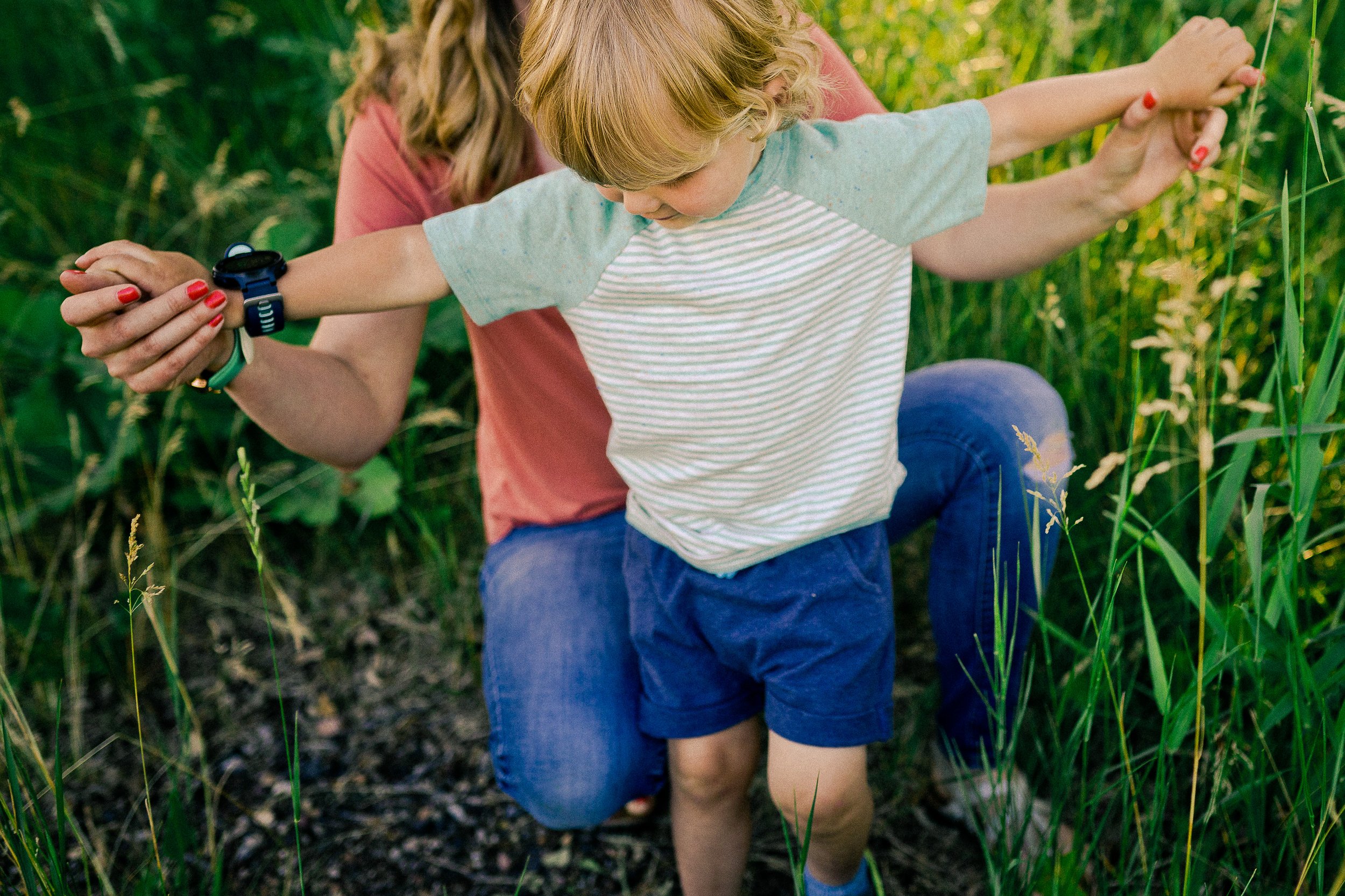 minneapolis_family_photos_wildflowers_0009.jpg