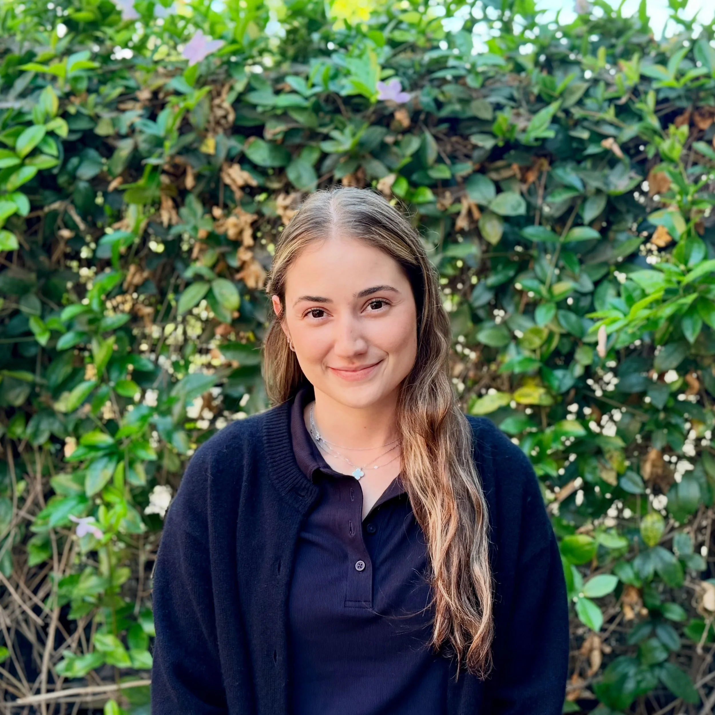 Say hello to Luiza 👋 Luiza earned her DPT from USC and has a special interest in orthopedics, biomechanics, and helping active people get back to doing what they love &mdash; something that comes naturally as a lifelong athlete herself 🏐 Outside th
