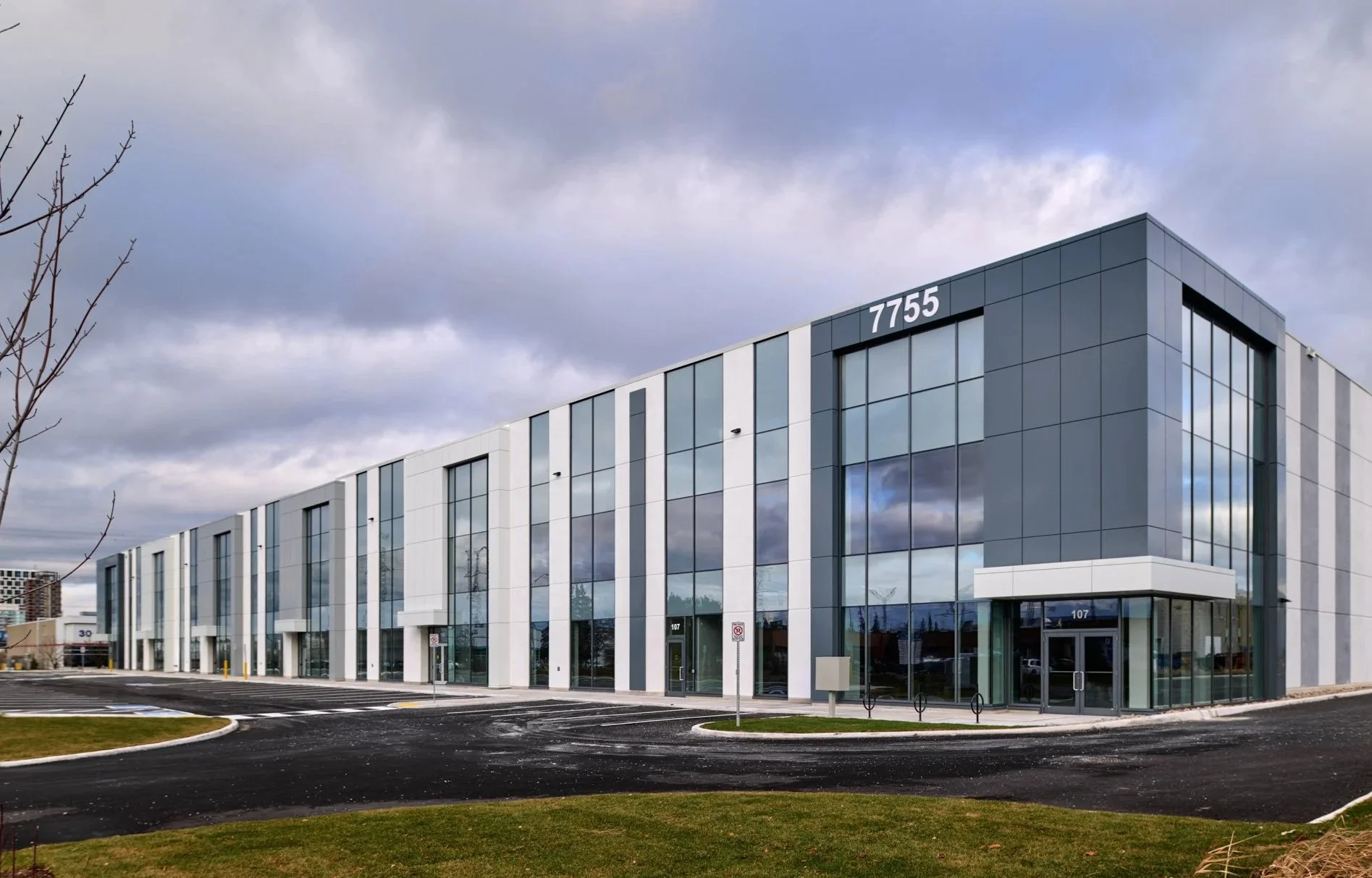 2024-12-19-Beedie-Citi+Block-Markham-Brandon-Marsh-Photography-WEB-0002.jpg