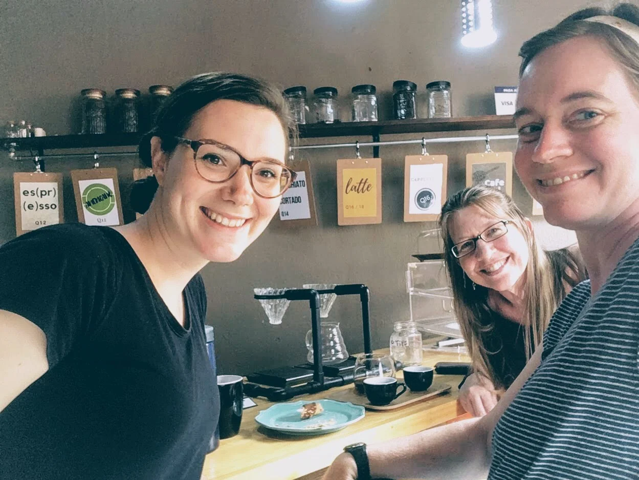 Andrea, Jo and Beth at La Vid