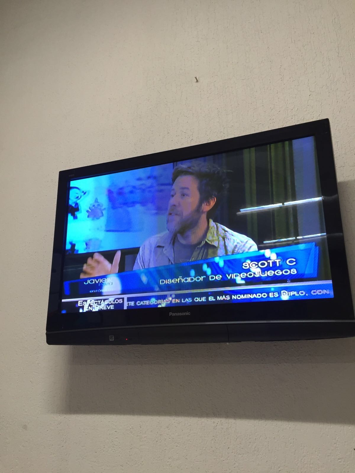  I was on Mexican TV, you guys! Check it out… 