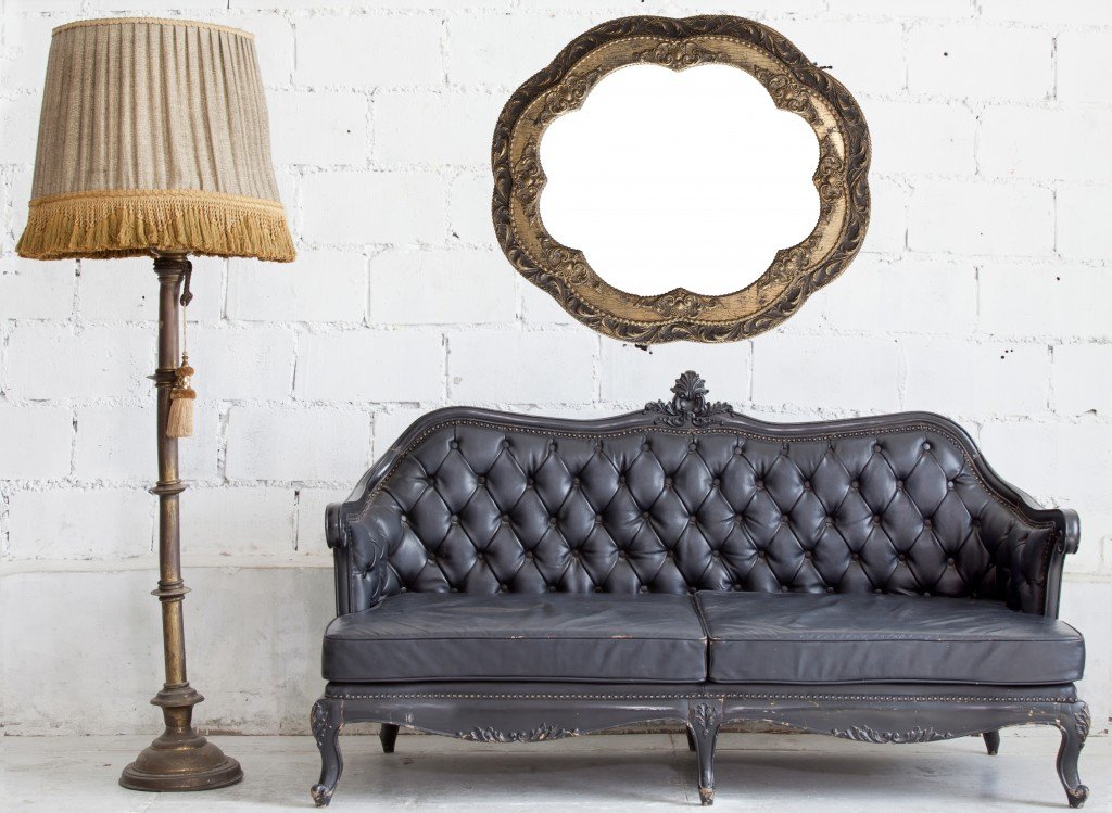 Re Antiques couch photo.jpg