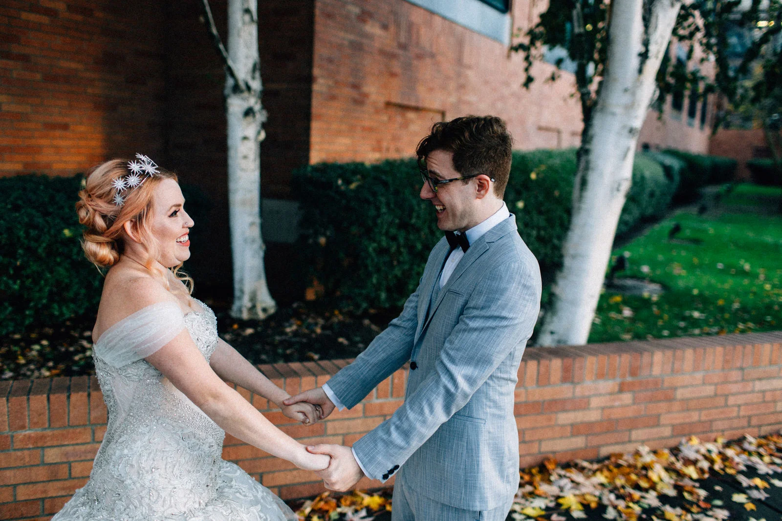 union cafe wedding seattle washington feminist photographer kendall shea night indoor ceremony reception