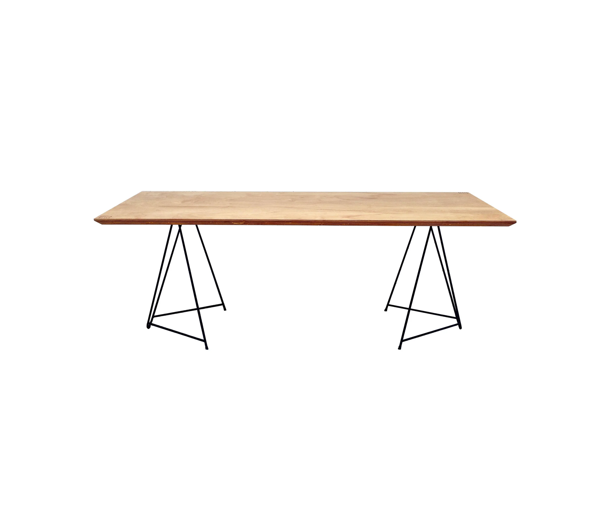 MESAS CAVALETE pascal (psME) dimensões: (LxP): 120x80 , 160x80 , 200x90cm (altura) : 75cm acabamentos: compensado naval 18/36mm com e sem formica, madeiras maciças jequitiba, tauari, angelim, maracatiara, louro freijo APLICAÇÃO: INTERIOR(TODOS ACABAMENTOS), EXTERIOR(CUMARU, CONCRETO E GRANITINA) ASSINADO POR: MATTHIAS AMBROS VON HOLLEBEN
