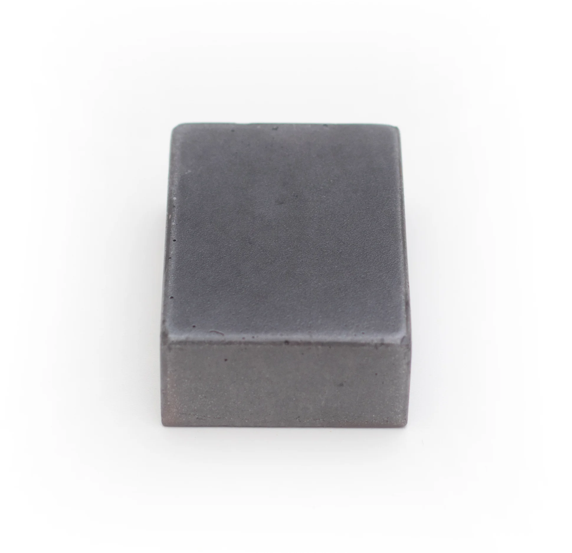 CONCRETO PIGMENTADO PRETO(PODE SER COMBINADO COM MADEIRAS MACIÇAS)