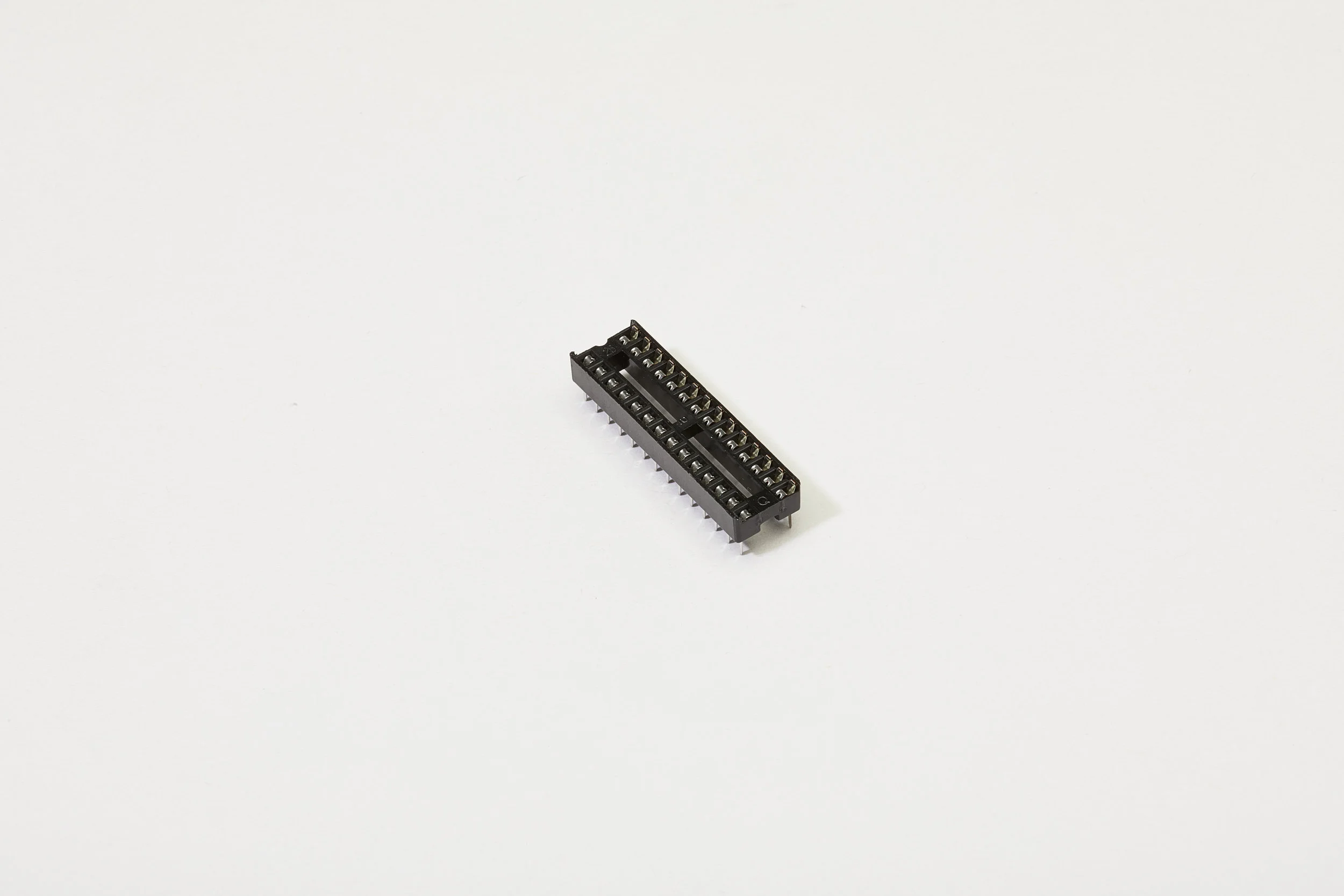 ES_28PIN_0340.jpg