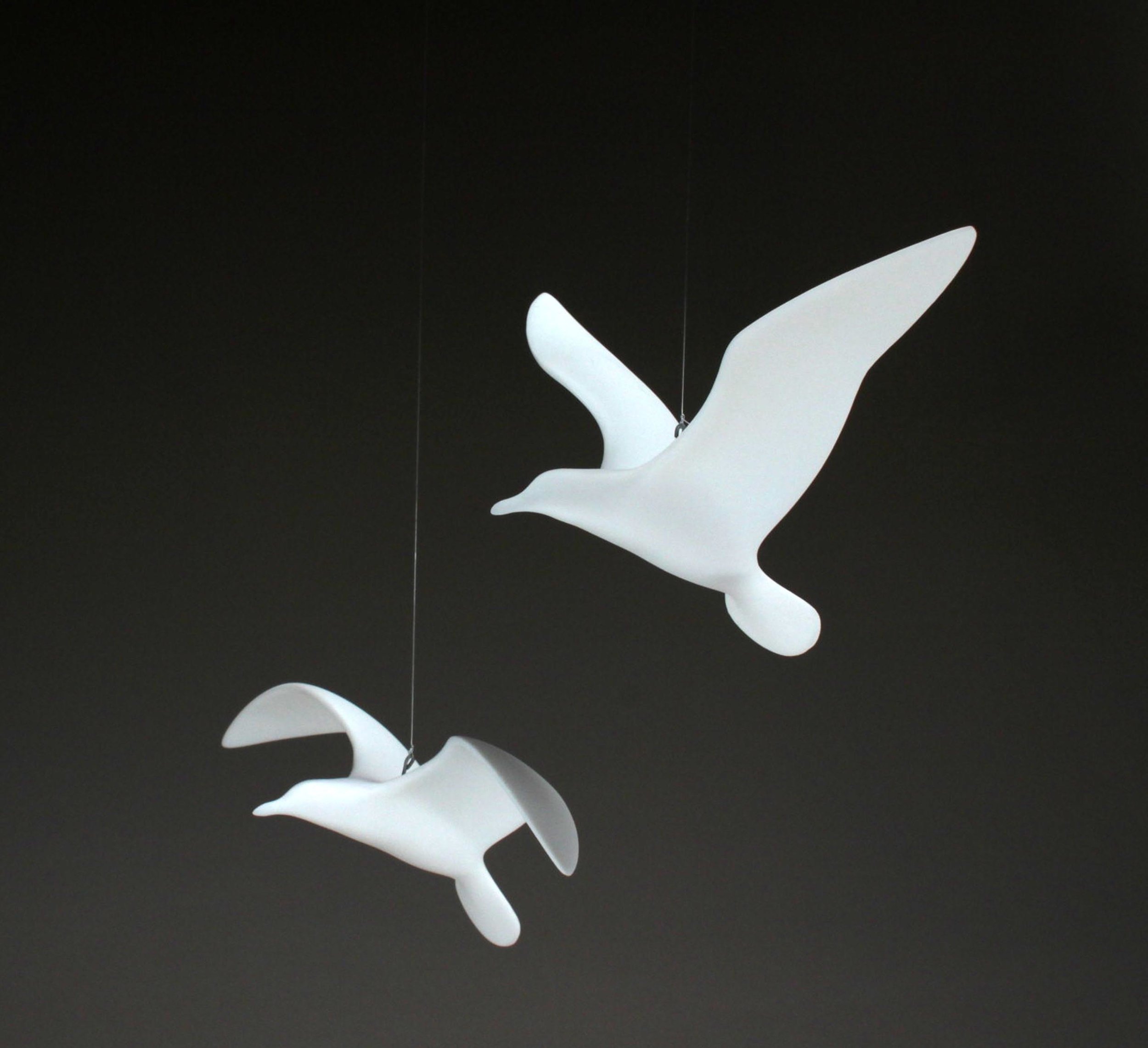  Sales of the original seagulls are still brisk after more than 44 years. Because of this, we feel justified in claiming that it has become a classic. Their popularity has been spurred by the recent addition of the Medium Gulls 0125 to the suspended 