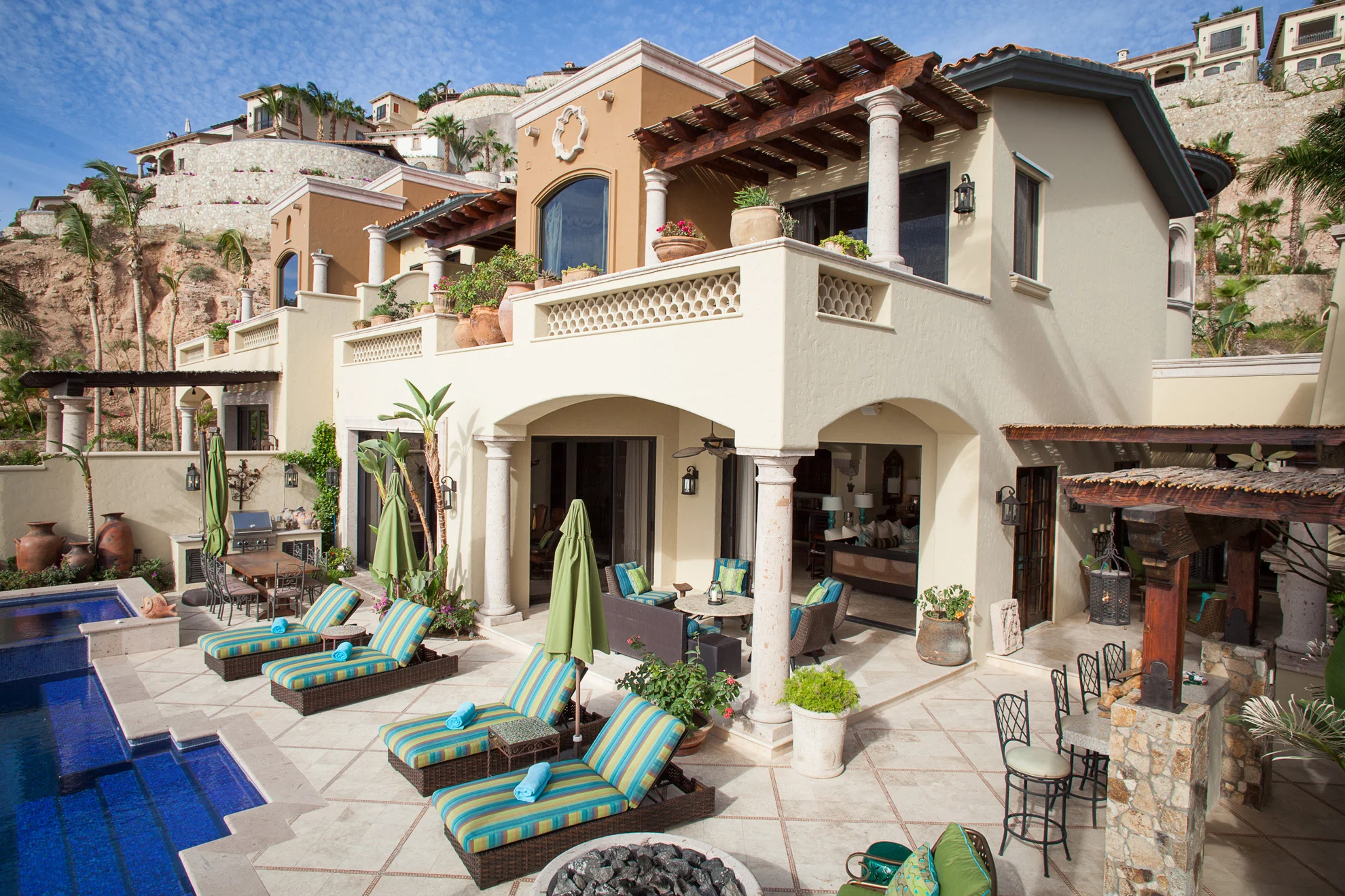 La-Terraza-17-house and pool.jpg