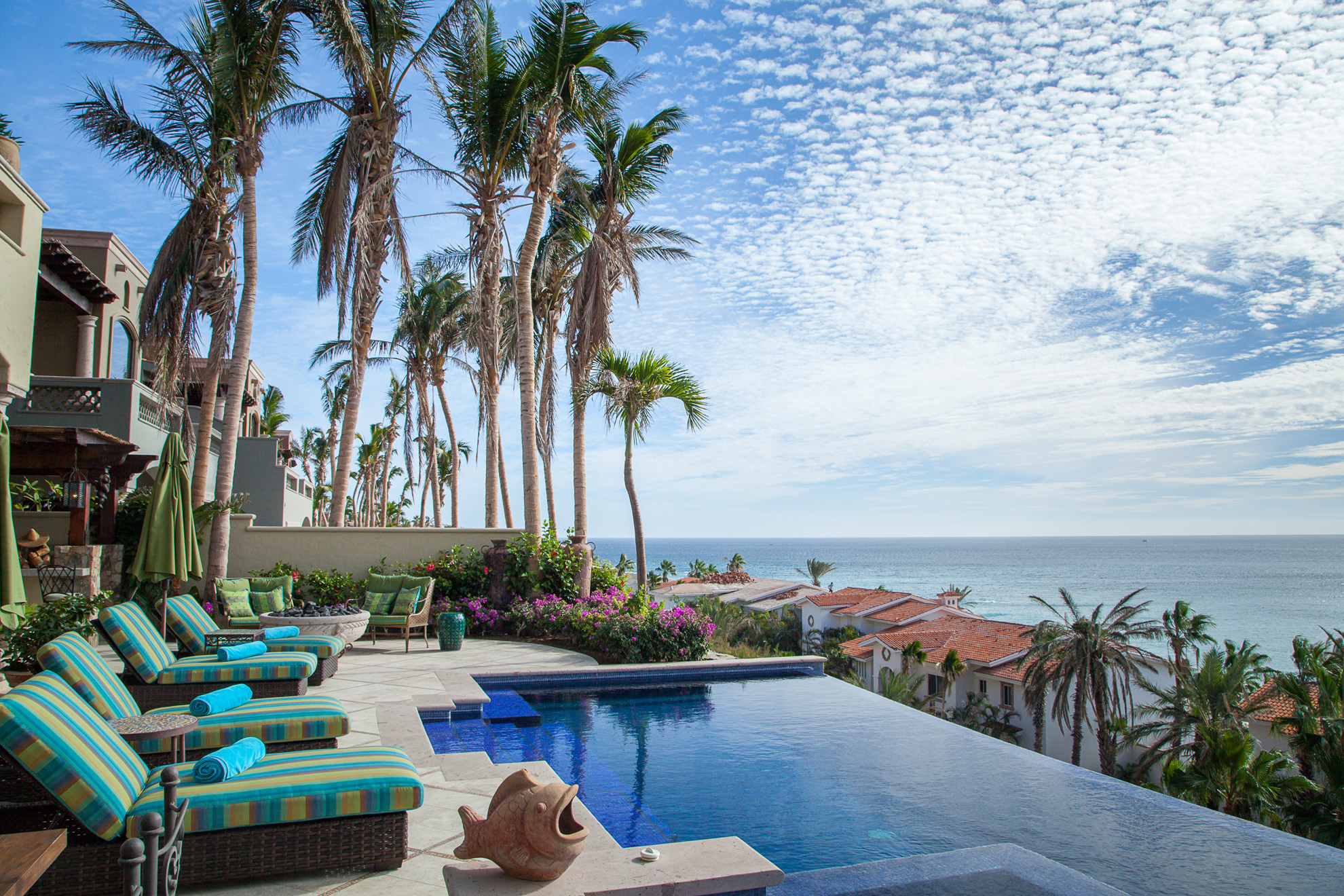 La-Terraza-19-pool-ocean-view.jpg