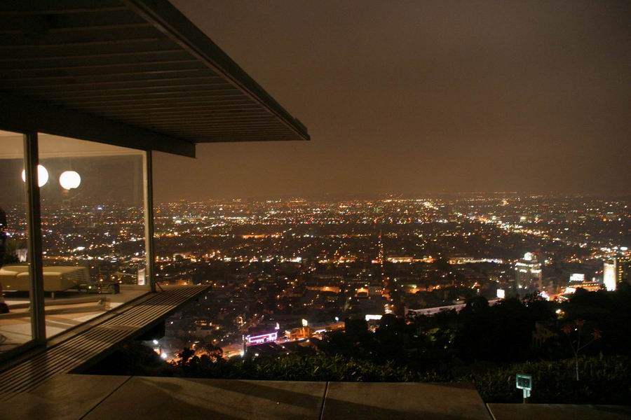 Stahl House at night.