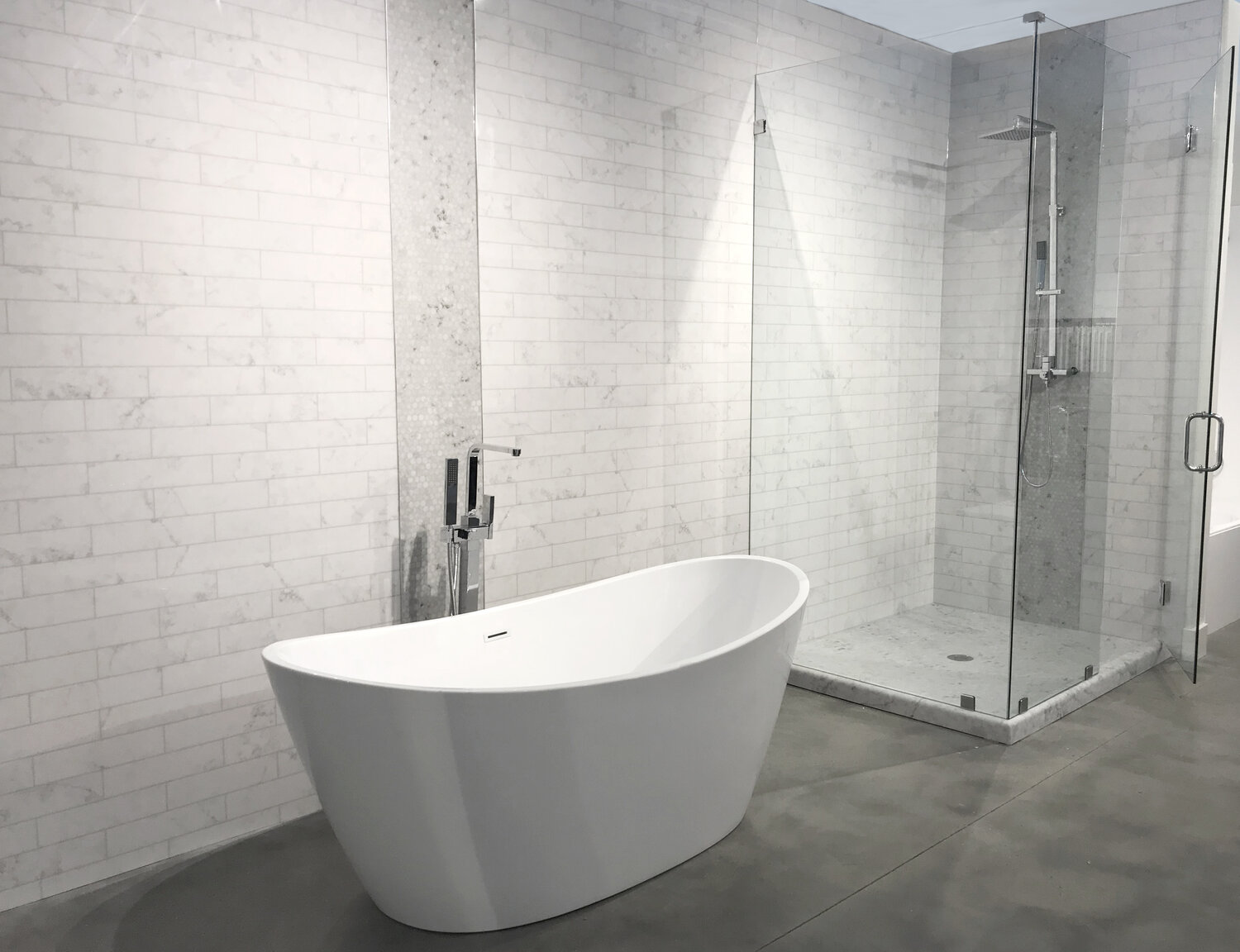 Tyvarian International Tyvarian International, Tyvarian Shower Wall Surrounds