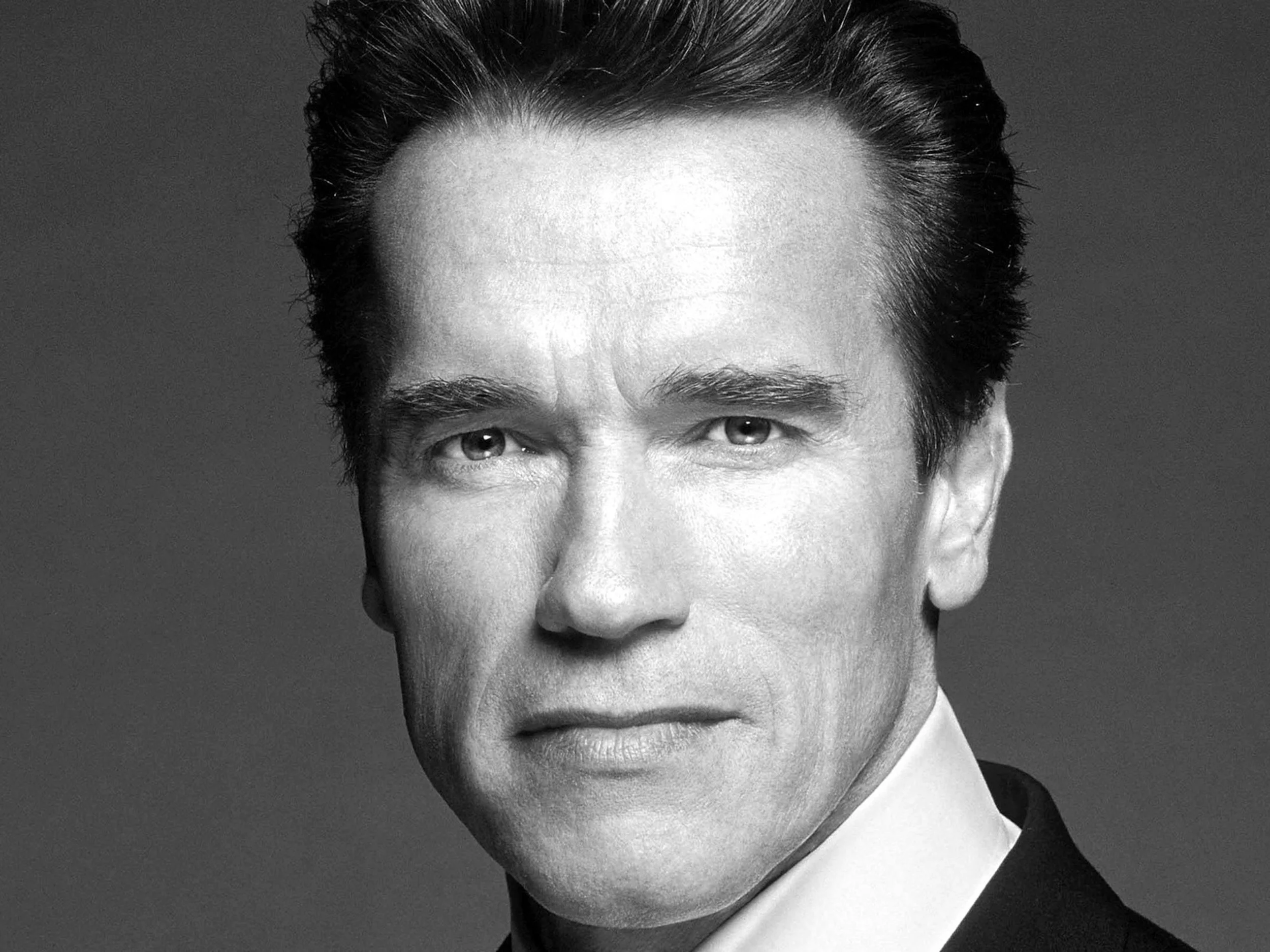 arnold-schwarzenegger-face-black-and-white.jpg