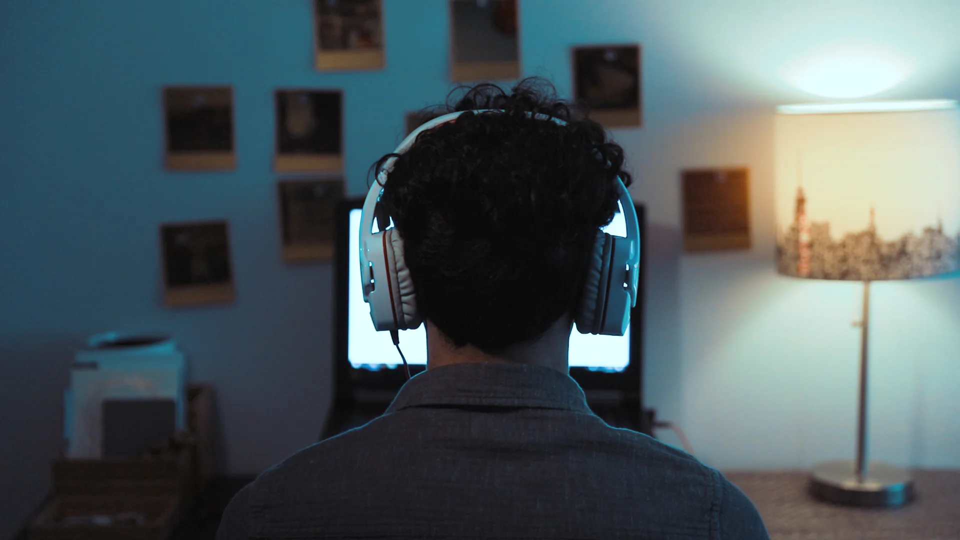 Headphones.jpg