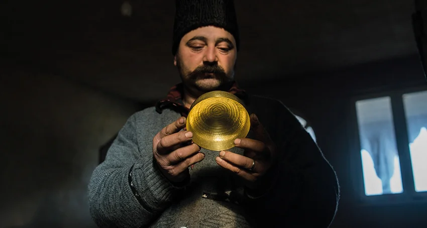 Victor Clopotar is a coppersmith in the village of Brateiu. There used to be 200 Roma coppersmiths in his village. Now there are six left. He says he’s proud he can continue to practice the craft of his ancestors and make a living doing so.