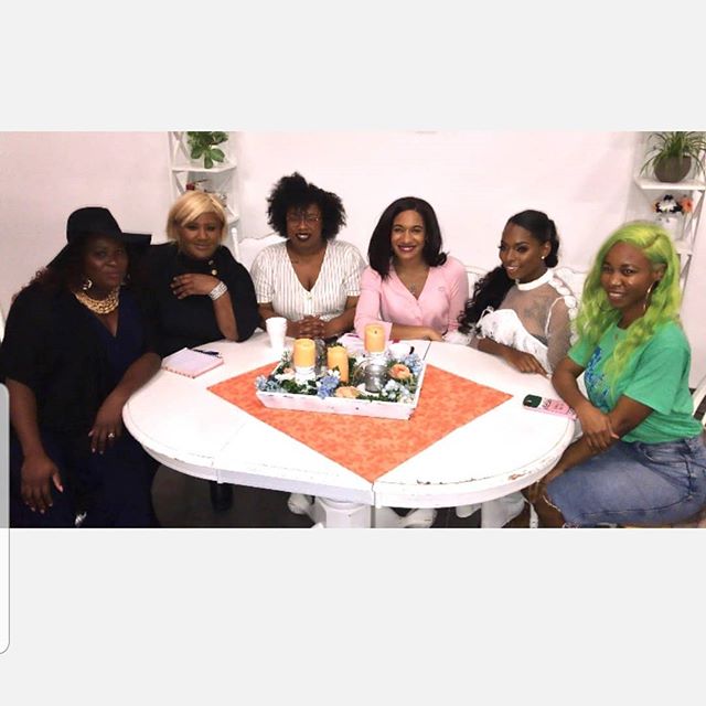 These women are sassy, caring , wise , smart,  entrepreneurs,  leaders, gamechanger ,  visionary,  influencers,  skin like chocolates  in  Belgium.  I'm  shouting out BLACK WOMEN IN CREATIVE 
SPACE.  You all are Phenomenal  women.  #WOMENCRUSHWEDNESD