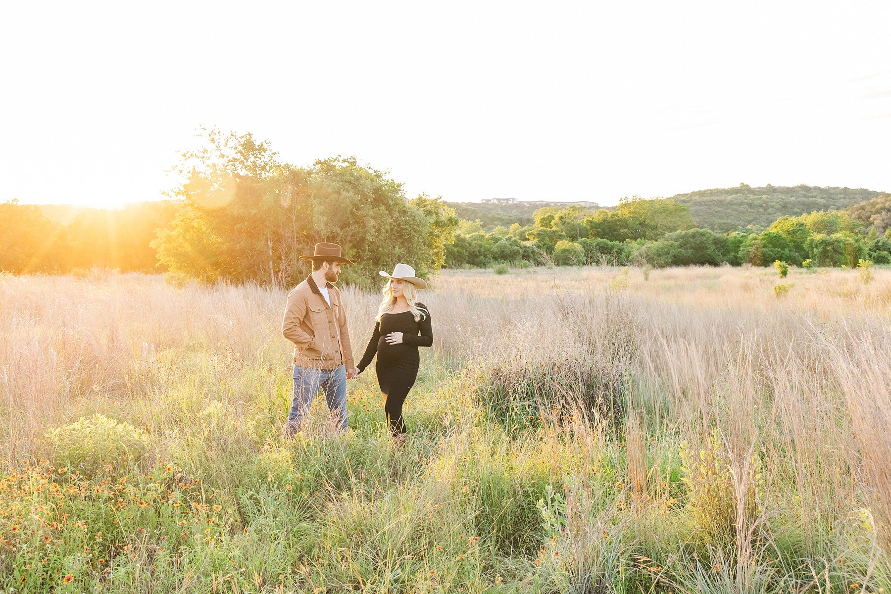 A Laid Back Texas Maternity Session | Austin Pregnancy Photographer 