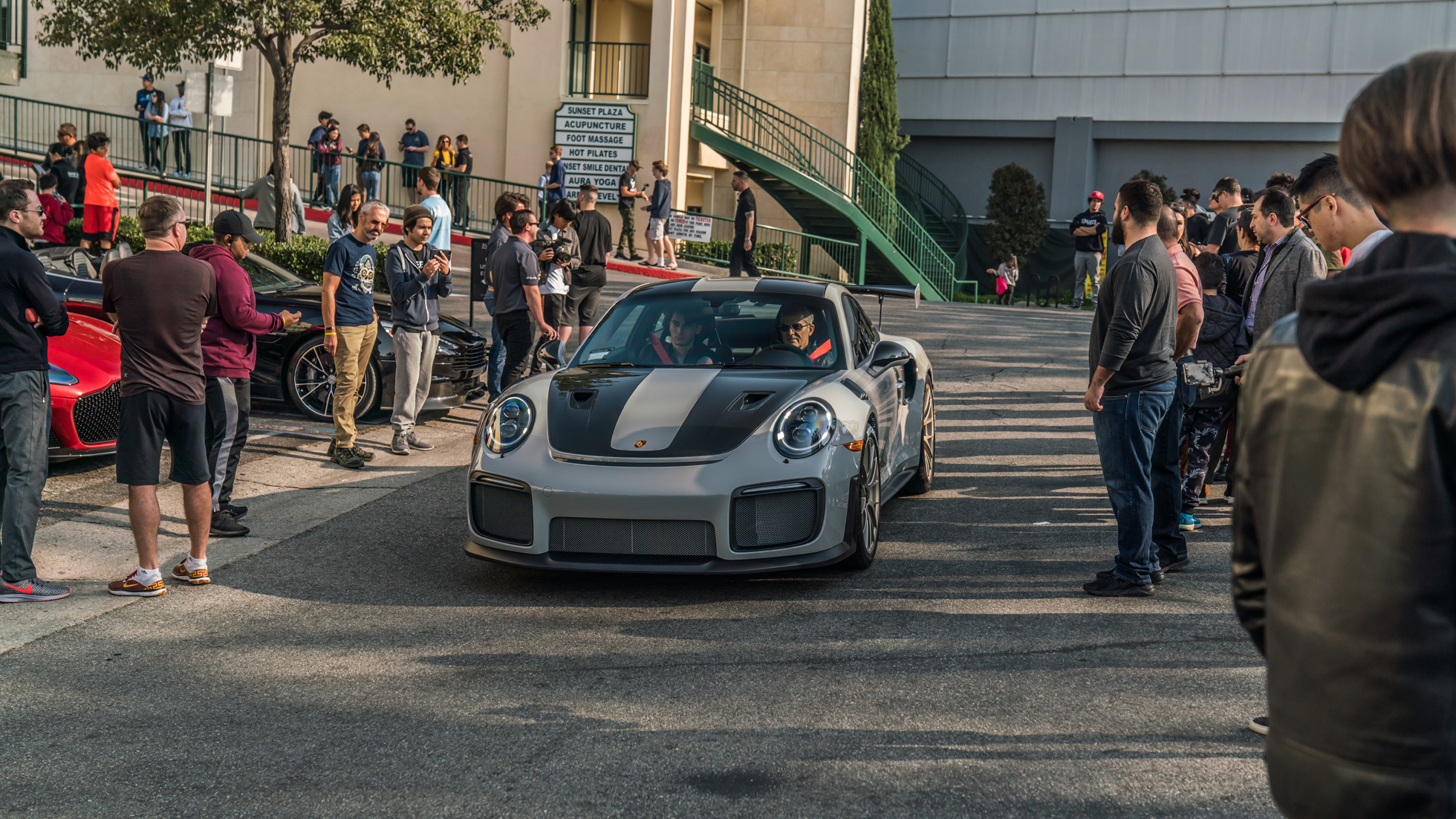 SUNSET GT: PORSCHE TAKEOVER EDITION