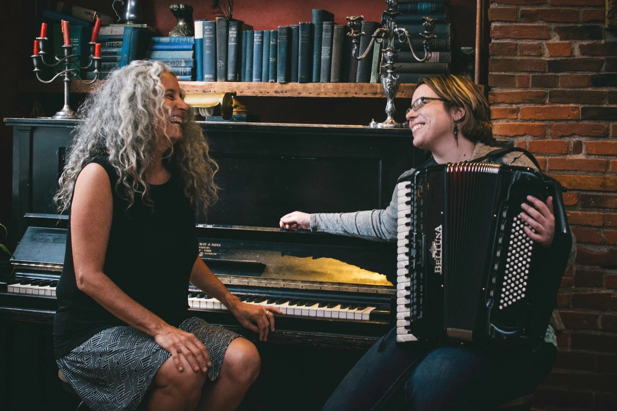 Concert: Peregrine Road
