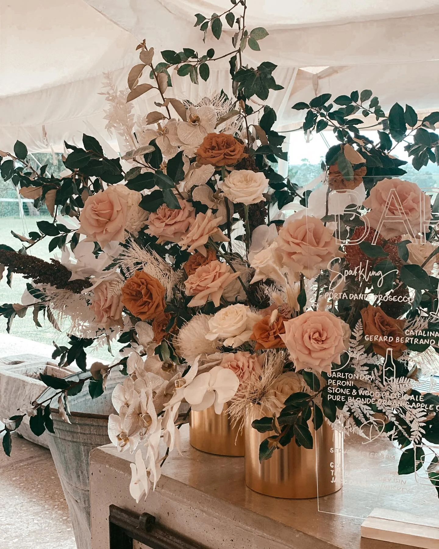 B A R  F L O R A L S
@wallalonghouse