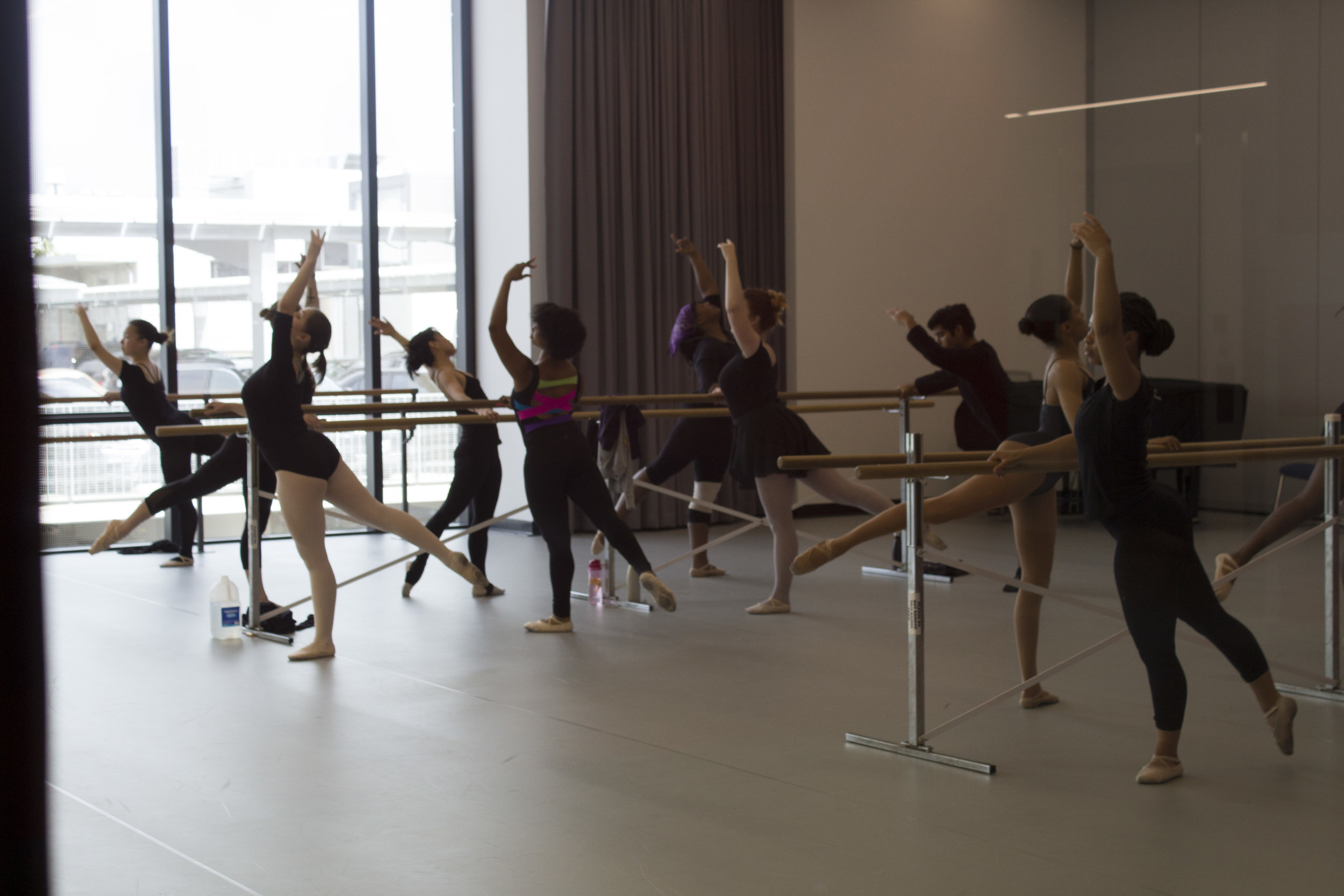  Dance class on the 3rd floor of the all new Core Performance Center building. At Santa Monica College, Calif. Photo taken on April 3, 2017. Emeline Moquillon, staff photographer 