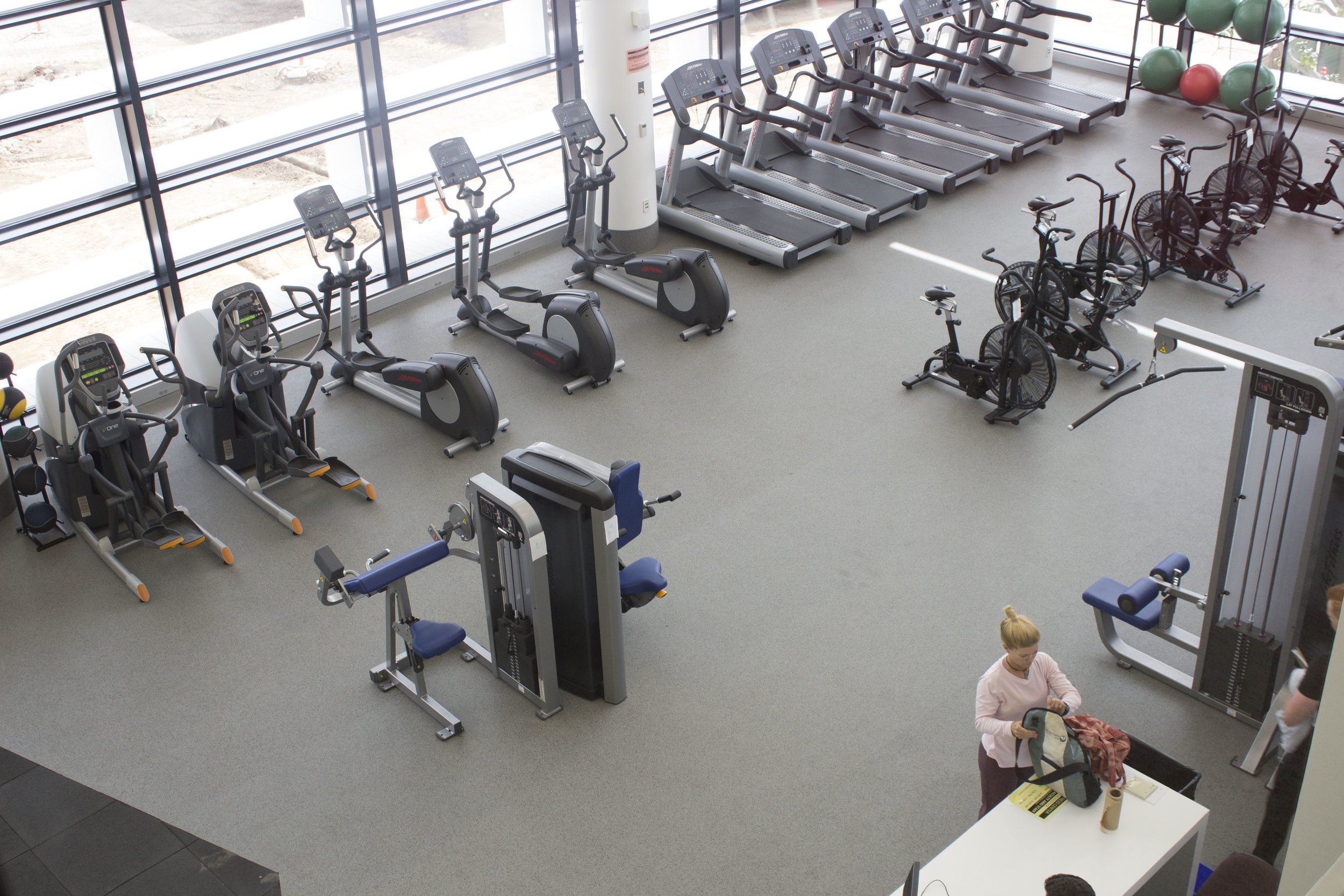  The gym in the second floor of the all new Core Performance Center building, at Santa Monica College, Calif. Photo taken on April 3, 2017. Emeline Moquillon, staff photographer 