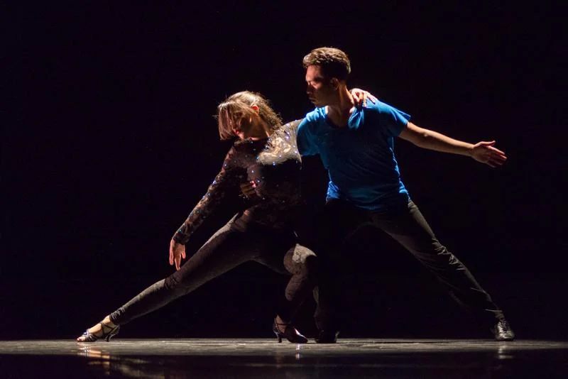 Dancers perform during the rehearsal for Global Motion at the Broad Stage in Santa Monica, California on Wednesday, May 18, 2016. Josue Martinez