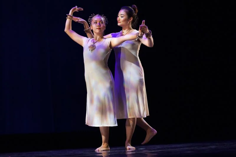 Santa Monica Students rehearsing for Global Motion Dance Company-Synapse last Wesdnesday, May 18 at the Broad Stage in Santa Monica Calif. Adriana Delgado/ The Corsair. 