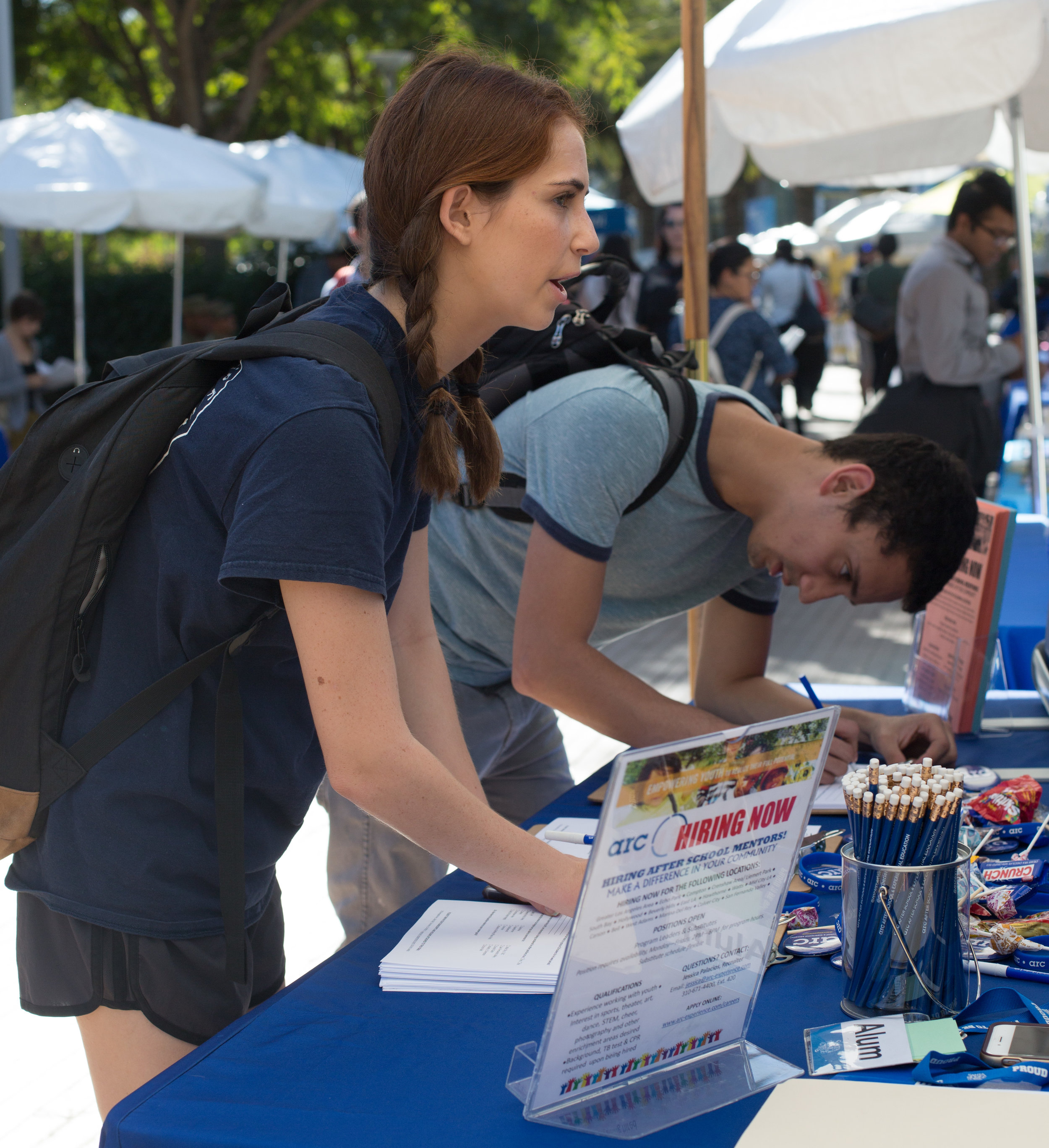  (L to R) Santa Monica College Freshman Ashley Haddad and Communications Major Tomas Bukakis sign up to get more info about ARC's mentoring program at the Job Fair at Santa Monica College's Main Campus in Santa Monica, Calif., October 24, 2017. (Phot