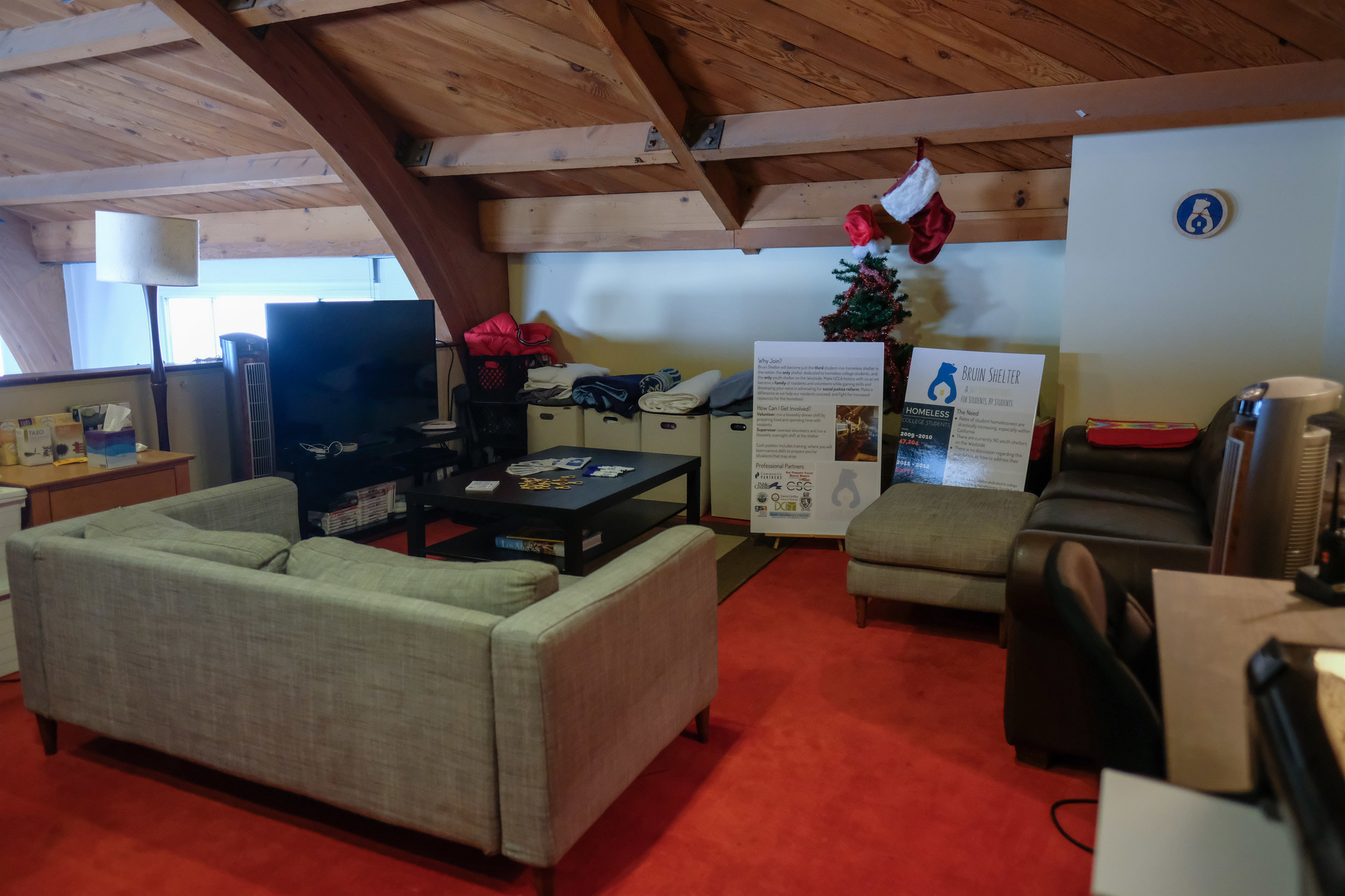  This is the Burin Shelter. It is a living space at the Students 4 Students shelter for the kids to unwind with video games and movies in Santa Moinca, CALIF on December 3, 2017. (Photo by Jayrol San Jose) 