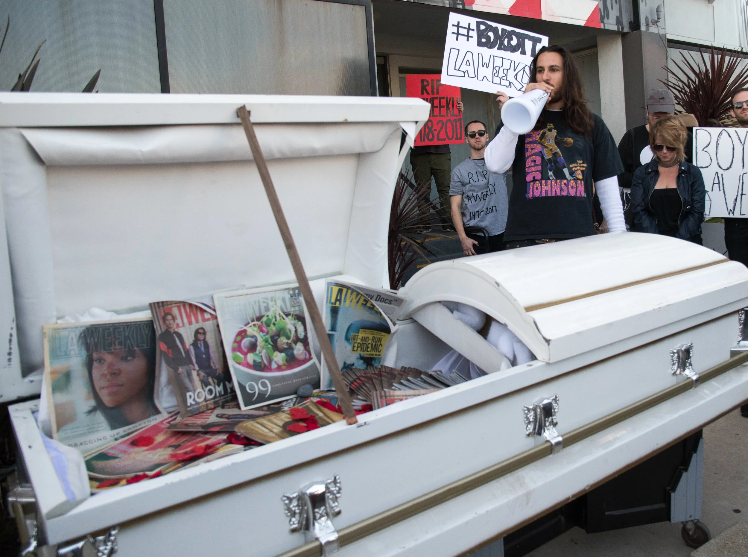  Former LA Weekly writer, Jeff Weiss,  speaking at the LA Weekly funeral/protest infront of LA Weekly in Culver City, Calif. on Dec. 8th, 2017. Photo by Willow Sando-McCall 