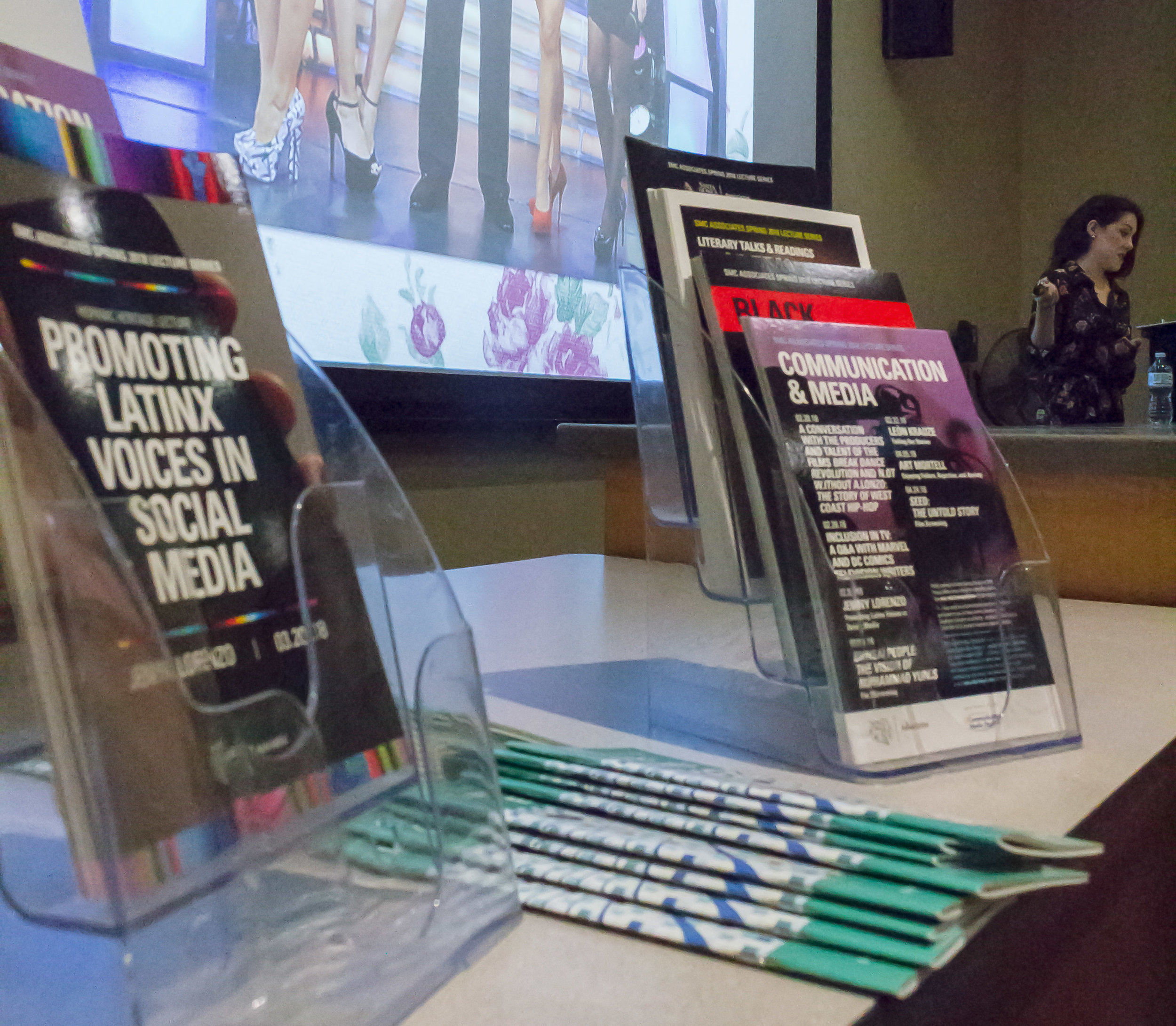 Jenny Lorenzo, the Award Winning YouTube star, talked to the students about promoting Latinx Voices in Social Media, at Santa Monica College, in Santa Monica, California, on Tuesday, March 20, 2018. The room HSS165 and its 120 seats were full, about 15 students had to wait in the hallway, by the door. (Emeline Moquillon/Corsair Photo)