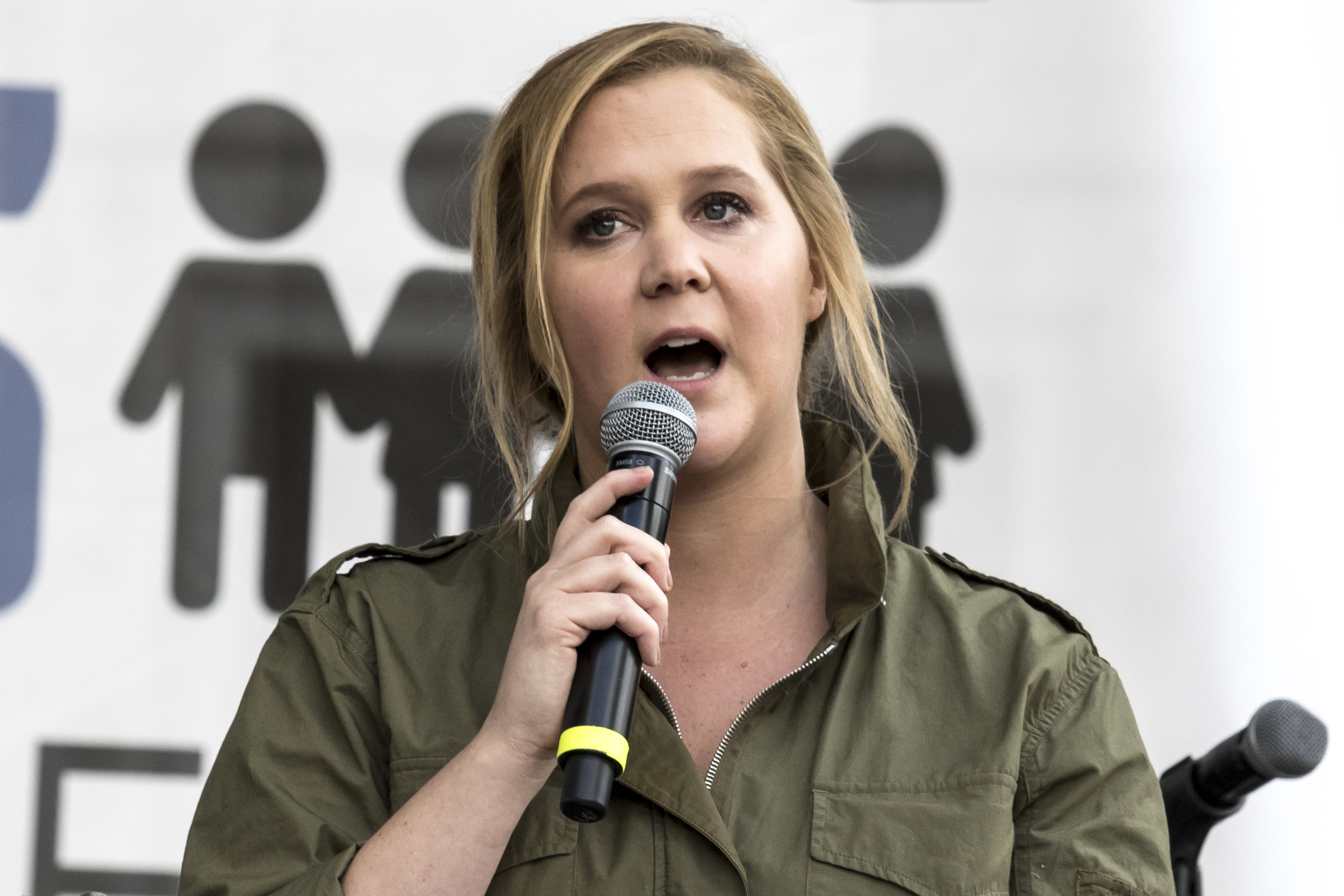  Amy Schumer was one of the many celebrity speakers at the March For Our Lives protest on March 24, 2018 in Los Angeles, California. (Zane Meyer-Thornton/Corsair Photo) 