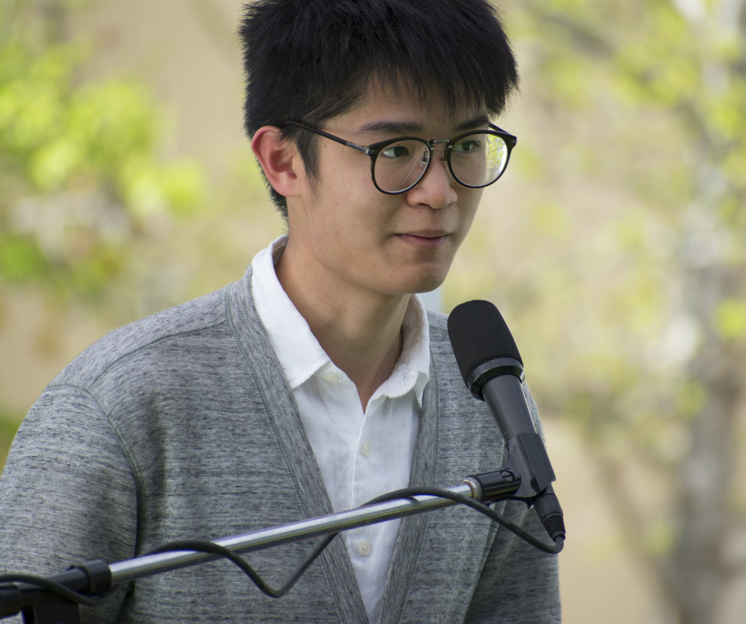  Chi Yuen Sham, a candidate for the position of community relations on the Associated Students of Santa Monica College board introduces himself during a forum to give candidates running for the election a platform. (Ethan Lauren/Corsair Photo) 