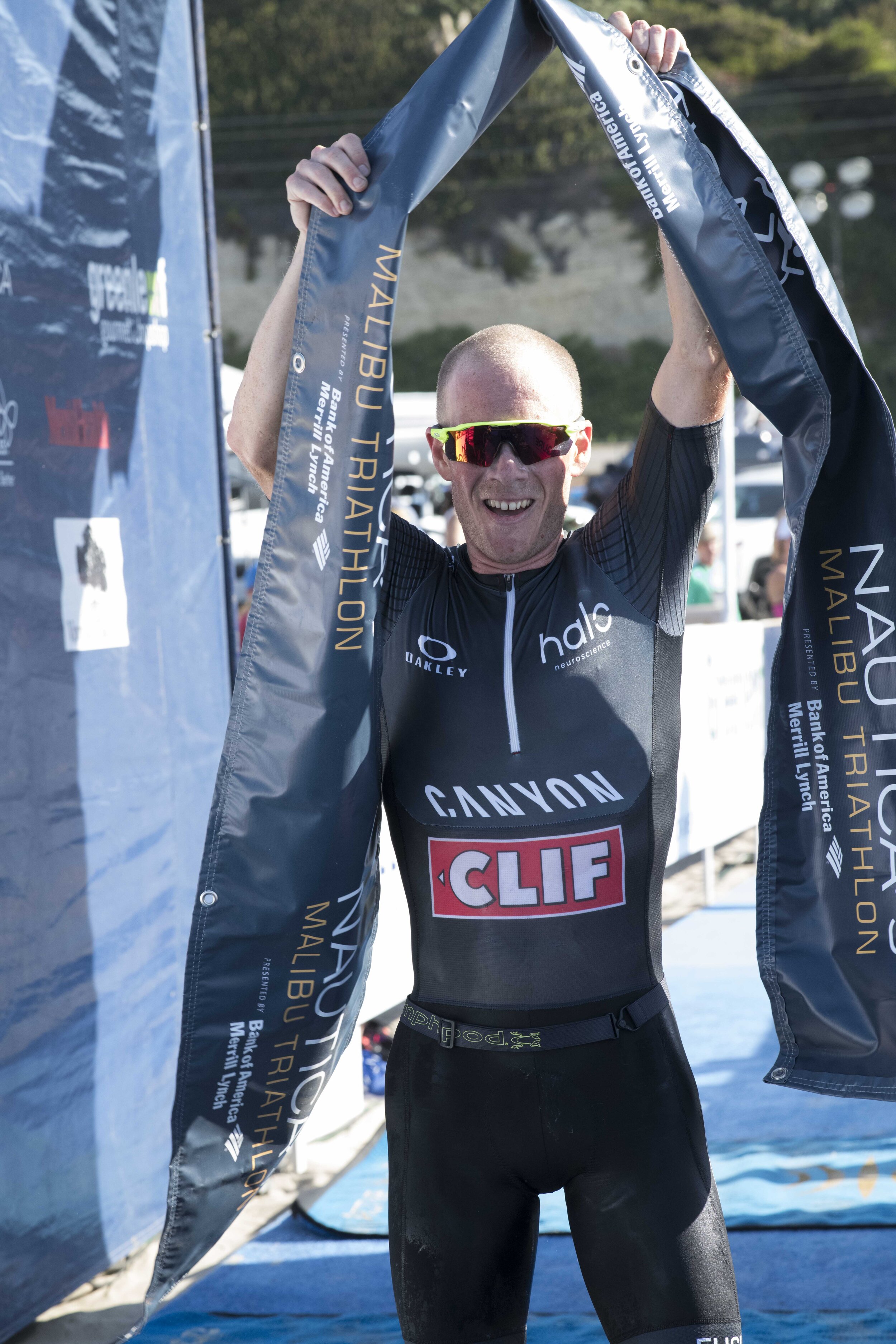  Andrew Talansky celebrates after winning the Olympic Distance Course at the 33rd Nautica Malibu Triathlon on Zuma Beach in Malibu, Calif. on Saturday, September 14, 2019. (Photo by Kevin Tidmore/The Corsair) 