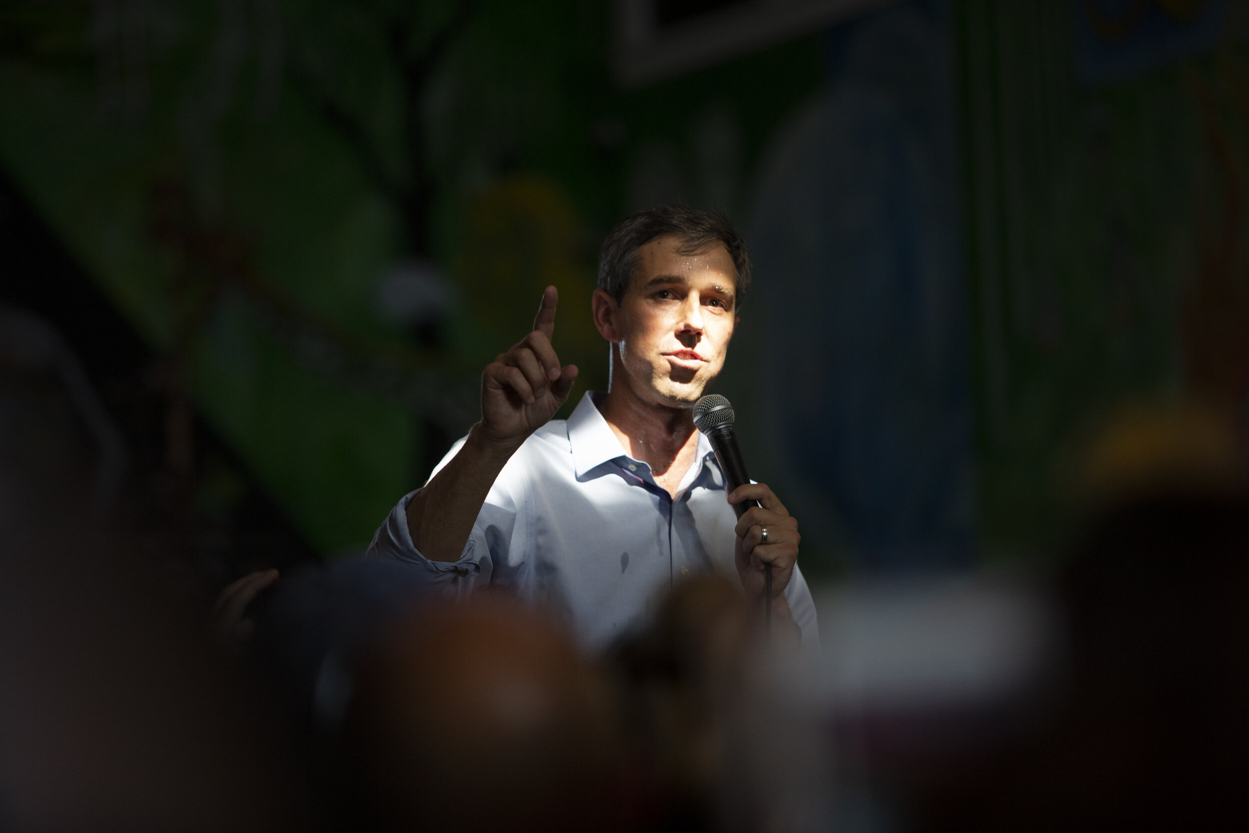  2020 Democratic Presidential Candidate Beto O’Rourke, holds a town hall event at Casa del Mexicano, on Saturday, October 5, in Los Angeles, Calif.  (Yasamin Jtehrani / The Corsair) 