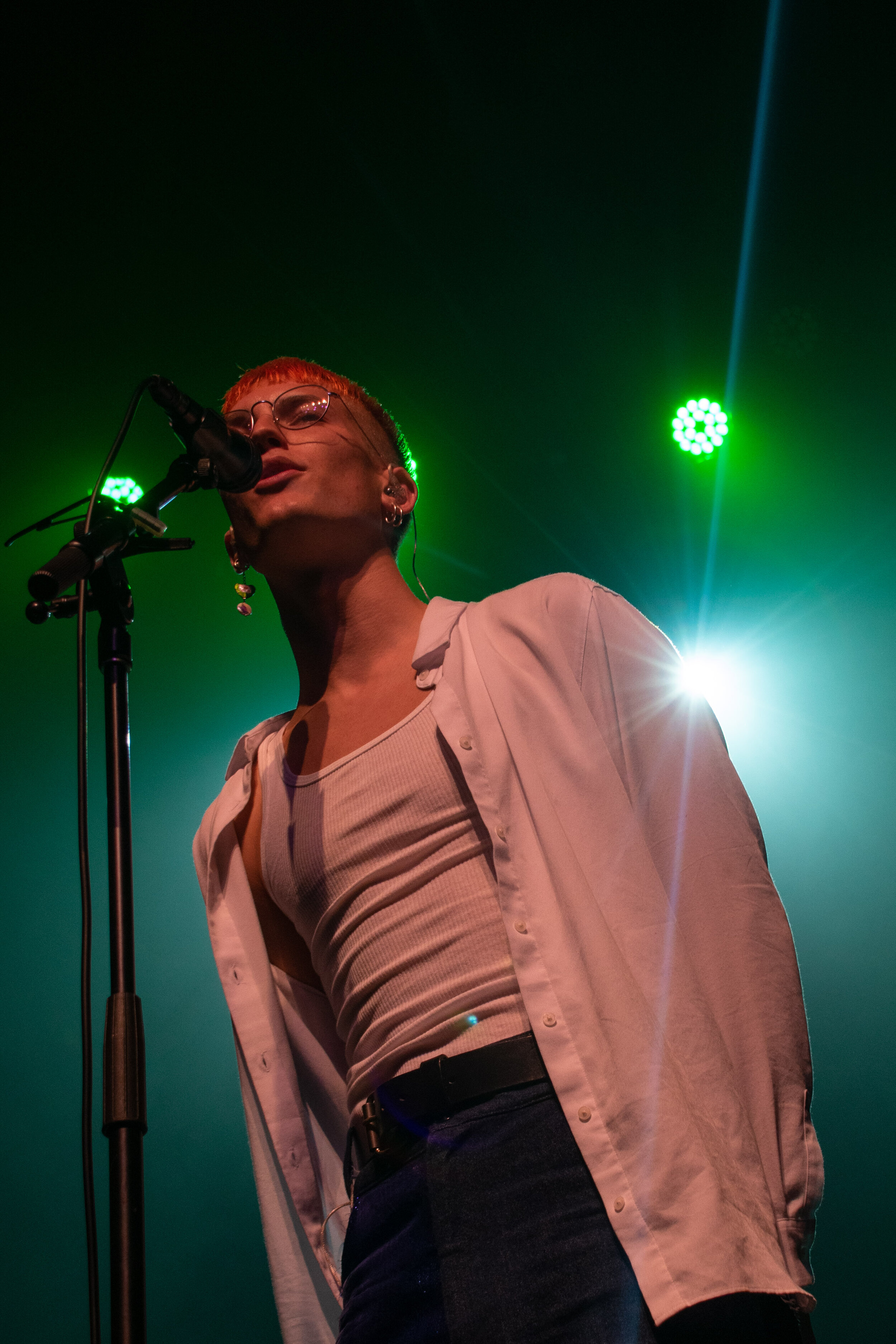 Gus Dapperton’s performance at The Fonda on Oct. 19 was the ninth show of the United States leg of his “Where People People Go To Read” Tour. ( Jackie Sedley / Culture Editor)