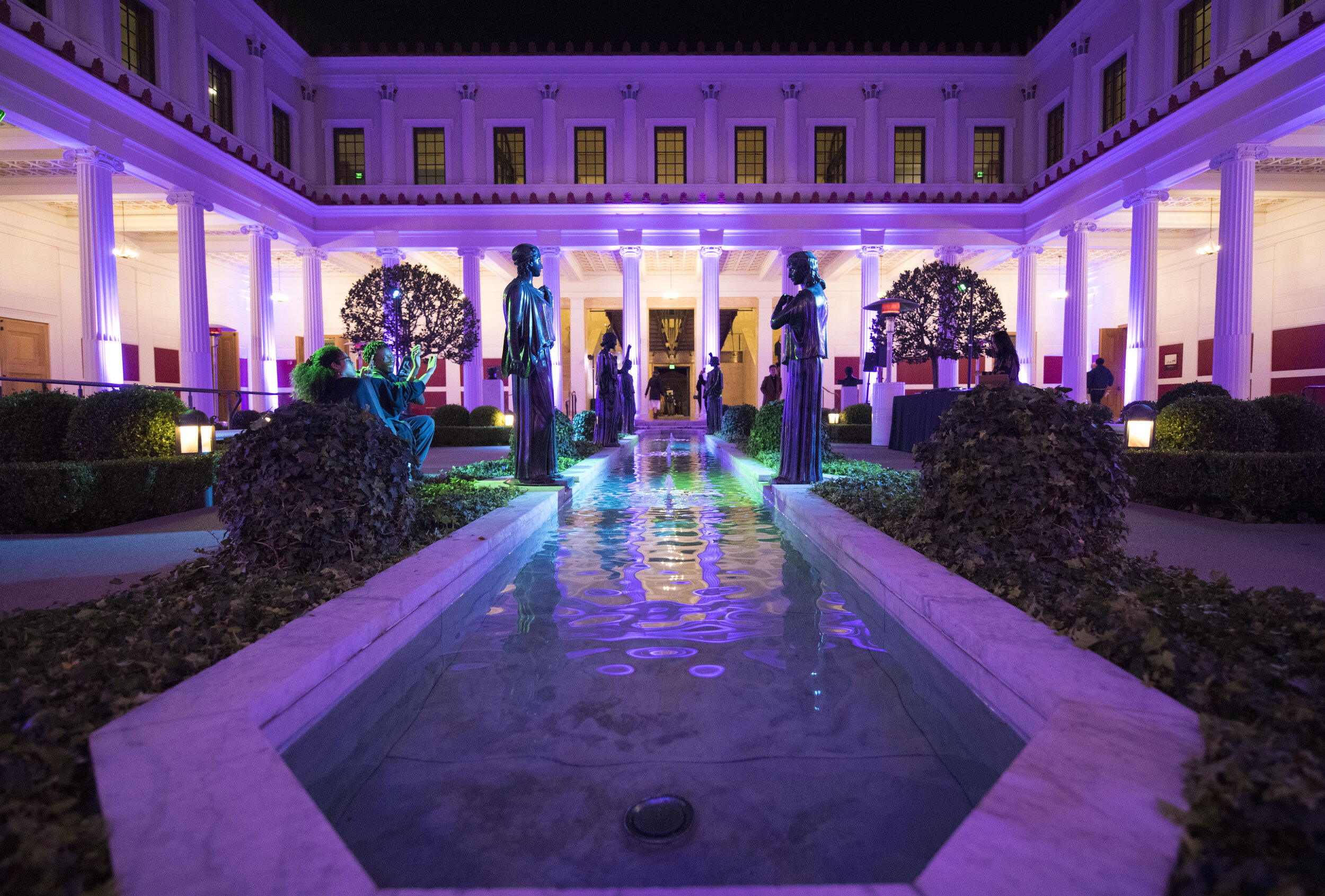  Image of a water feature in the sculpture garden at the 2019 Getty Villa College night (Kevin Tidmore / The Corsair) 