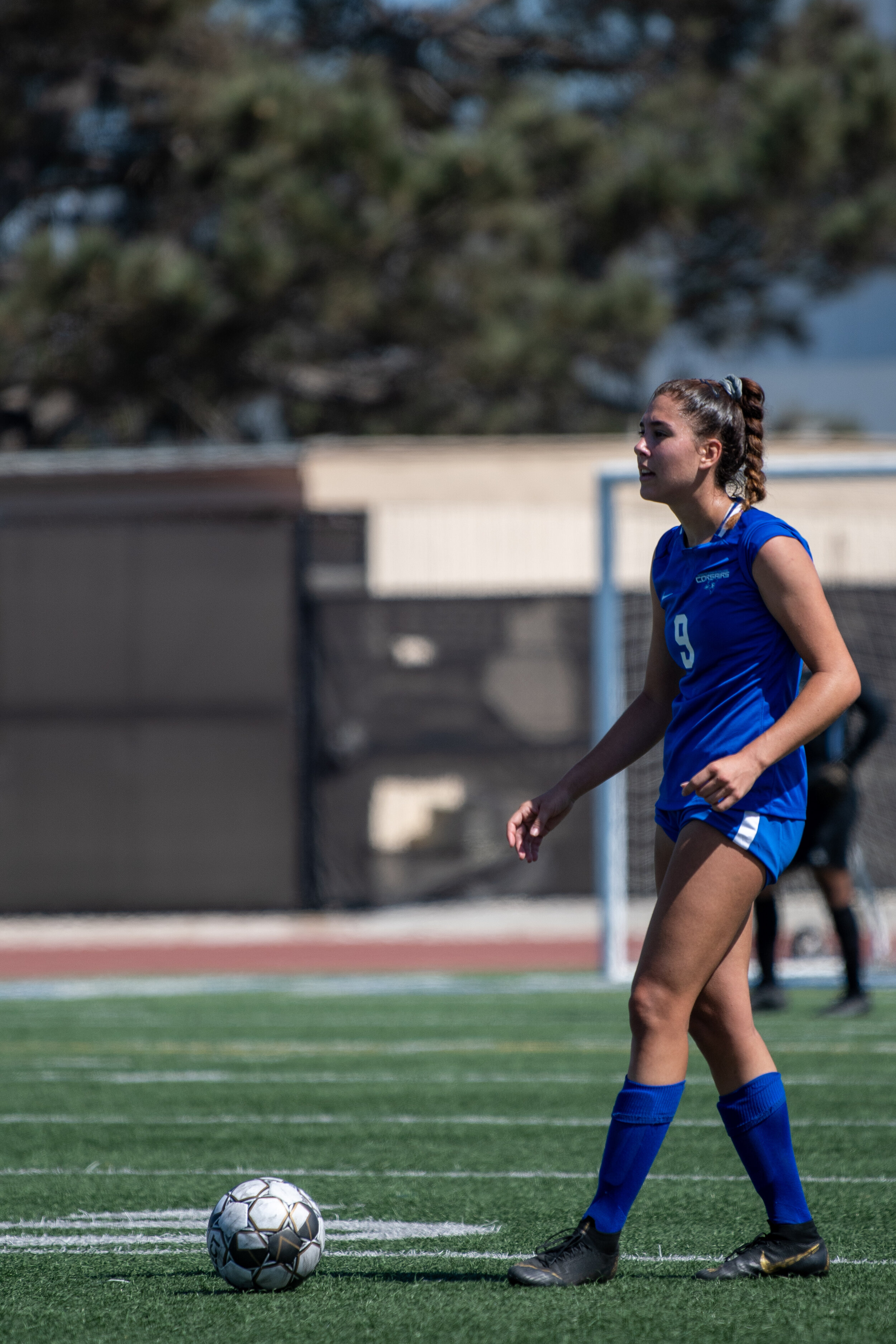  Alexia Mallahi of the Santa Monica College woman's soccer team prepares to send the ball downfield with a Charlie College team member on the Santa Monica College Corsair Field in Santa Monica, Calif. on September 10, 2021. The match against Chaffey 