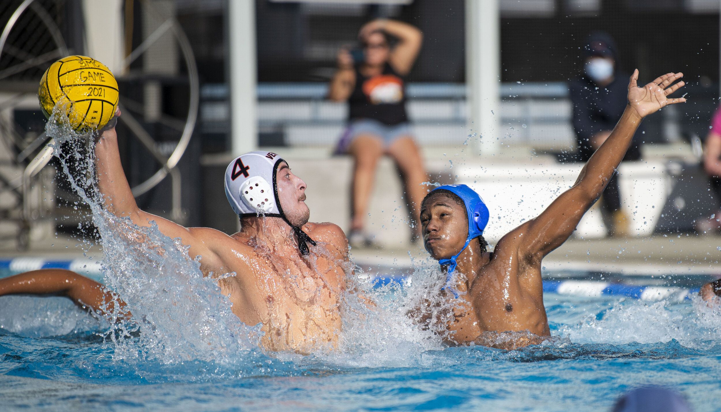  Santa Monica College Corsairs freshman Mikhai Davis (3) raises his arm in an attempt to try and block a shot from a Ventura College player. (Jon Putman | The Corsair) 