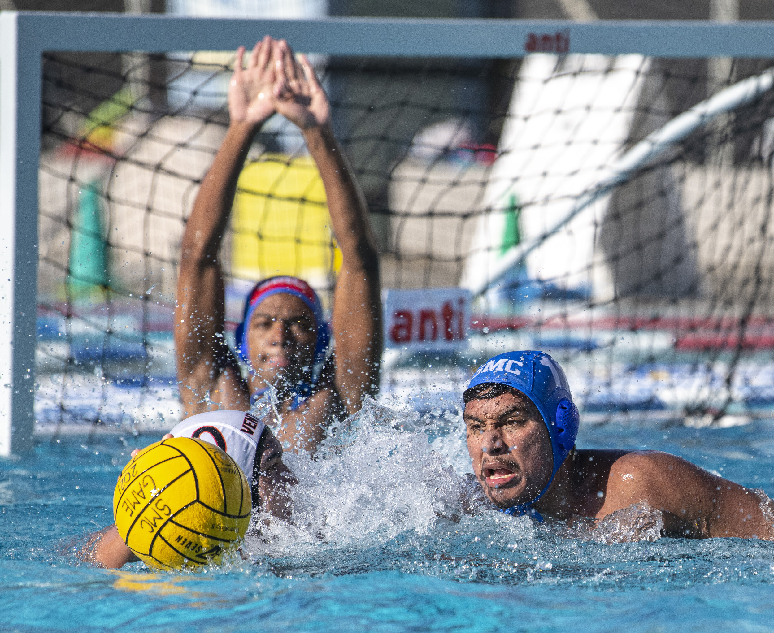  Santa Monica College Corsairs freshman Carlos Ramirez (11) desperately tries to keep the Ventura College player from scoring on the Corsairs goal (Jon Putman | The Corsair) 