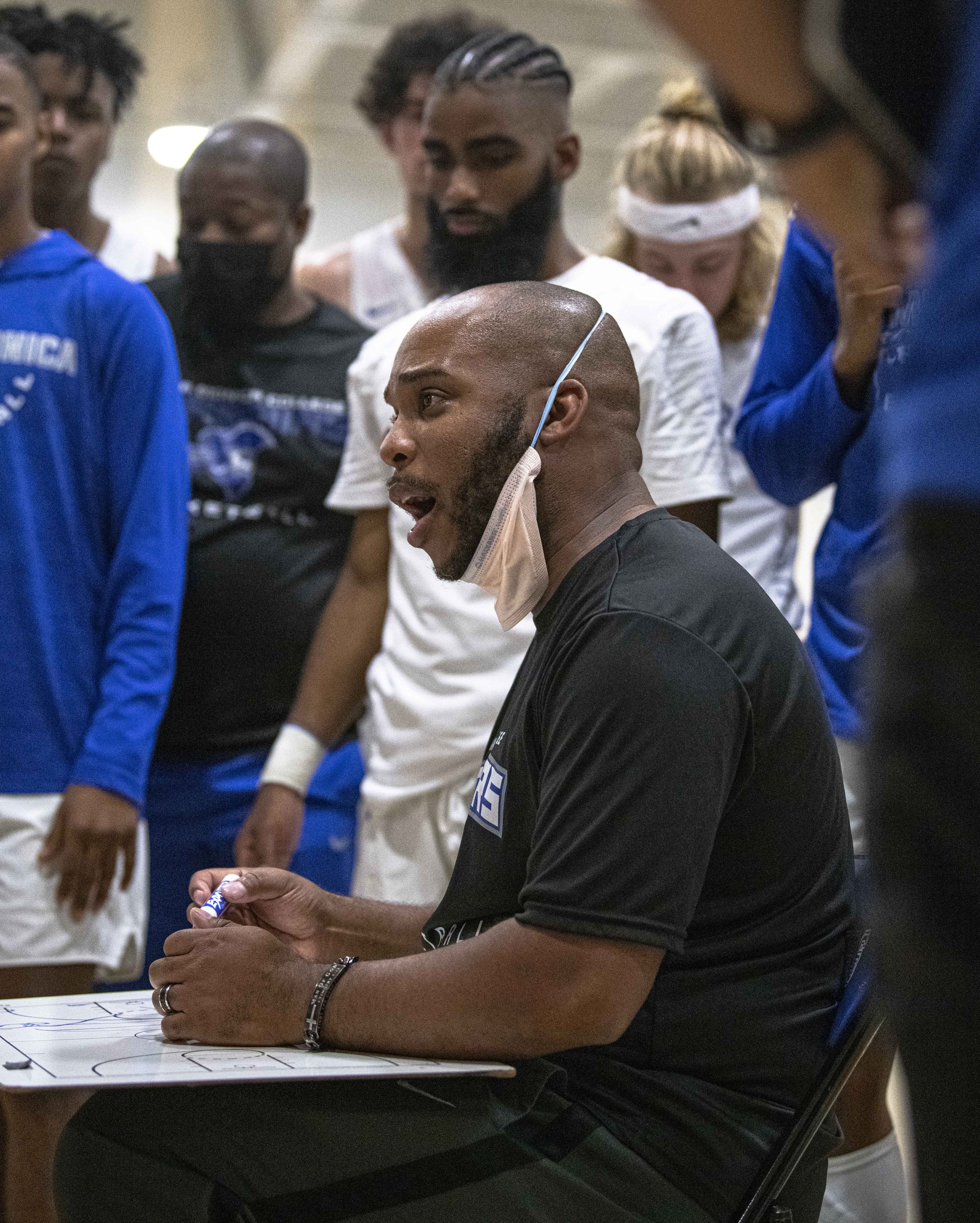  Santa Monica College Corsairs Head Coach Joshua Thomas motivates his players to stay in the game after letting Cypress College close in on the 15+ point lead the Corsairs had through majority of the game. (Jon Putman | The Corsair) 